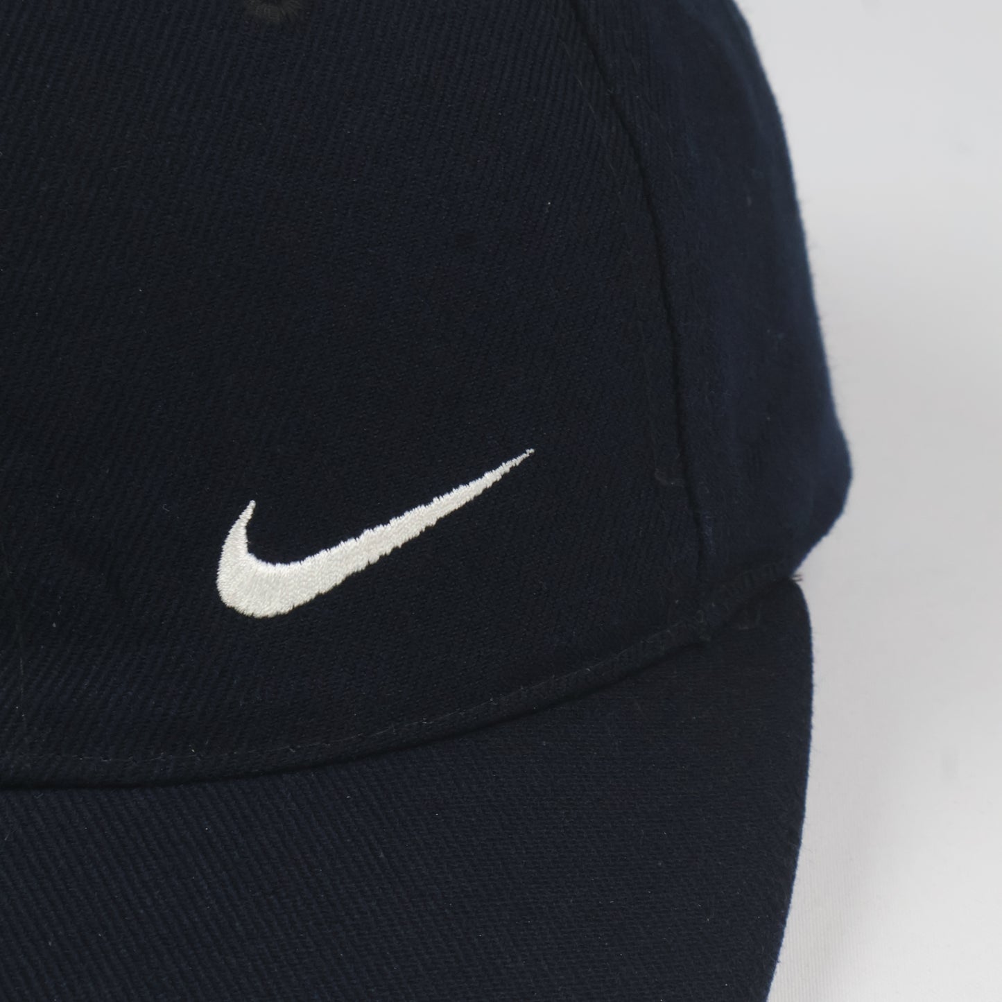 Nike Classic Swoosh Logo Baseball Cap - Navy