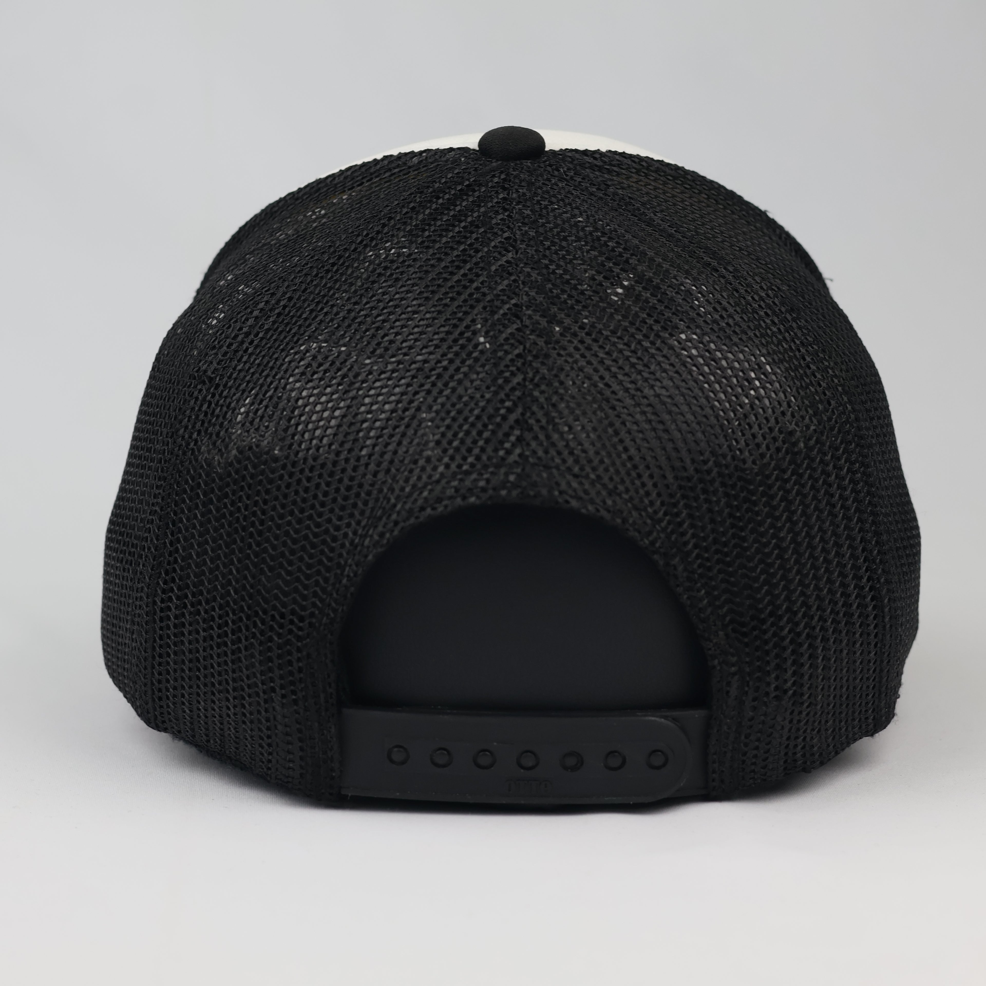 Urban Surf Aesthetic Quiksilver St Barth Trucker Cap – Size 56-58cm