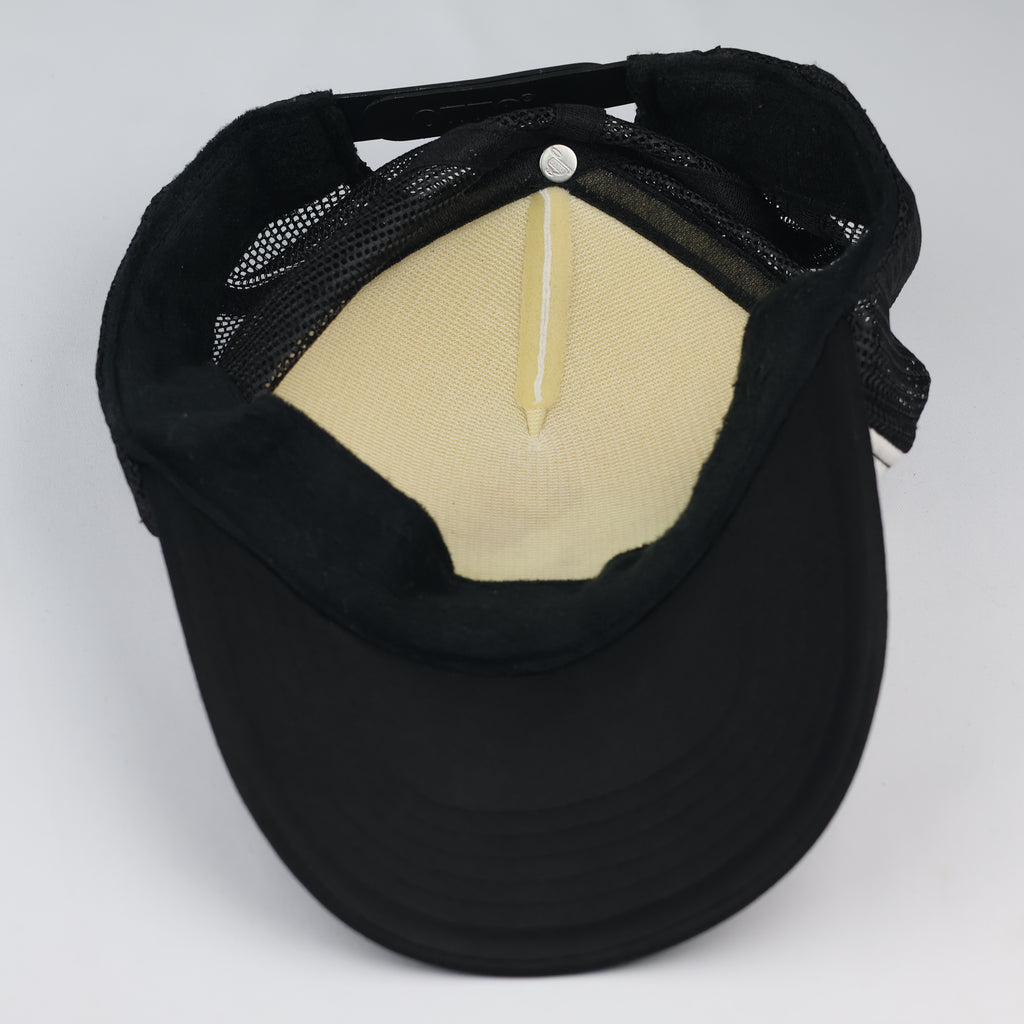 Urban Surf Aesthetic Quiksilver St Barth Trucker Cap – Size 56-58cm