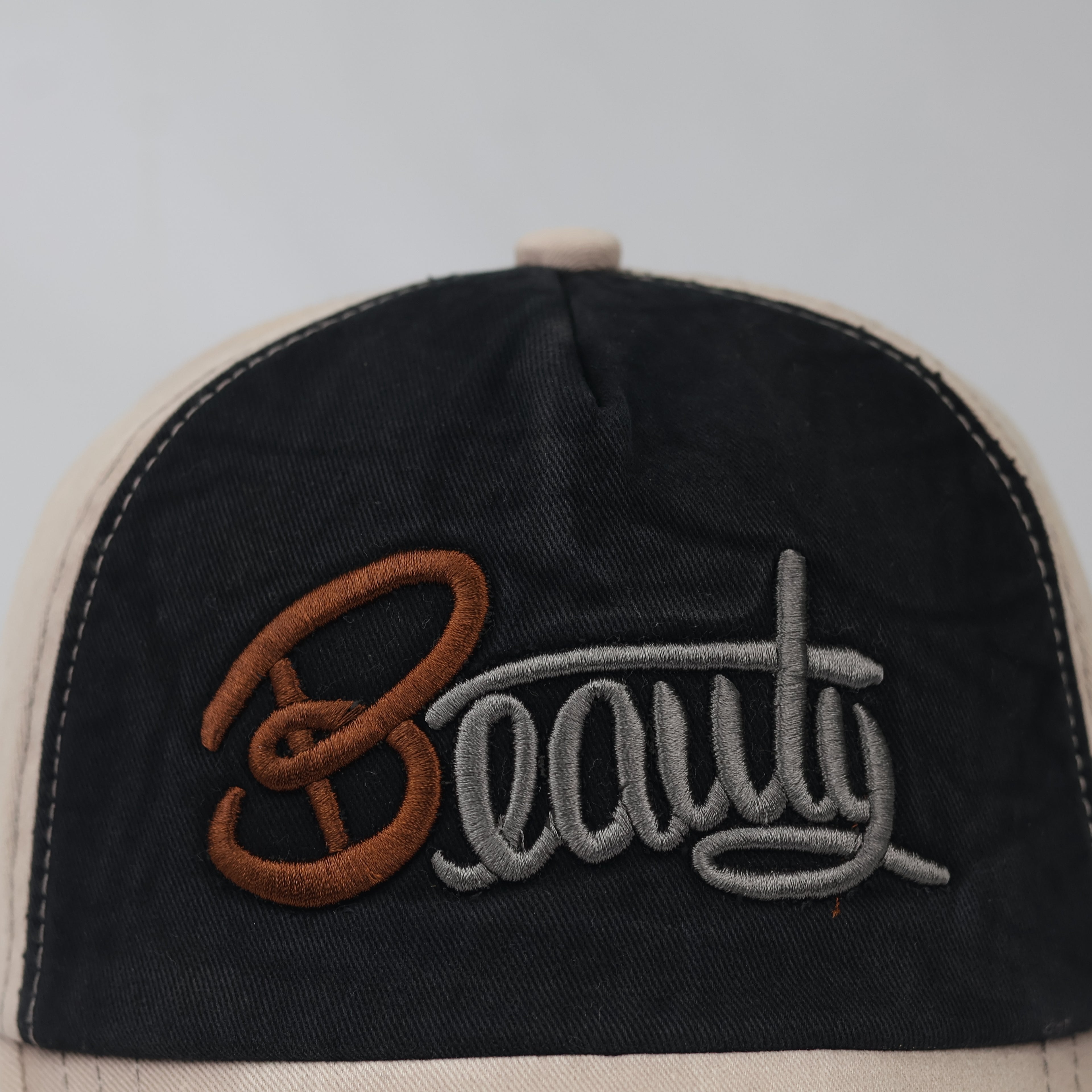 Vintage "Beauty" Script Embroidered Baseball Cap – Beige & Black