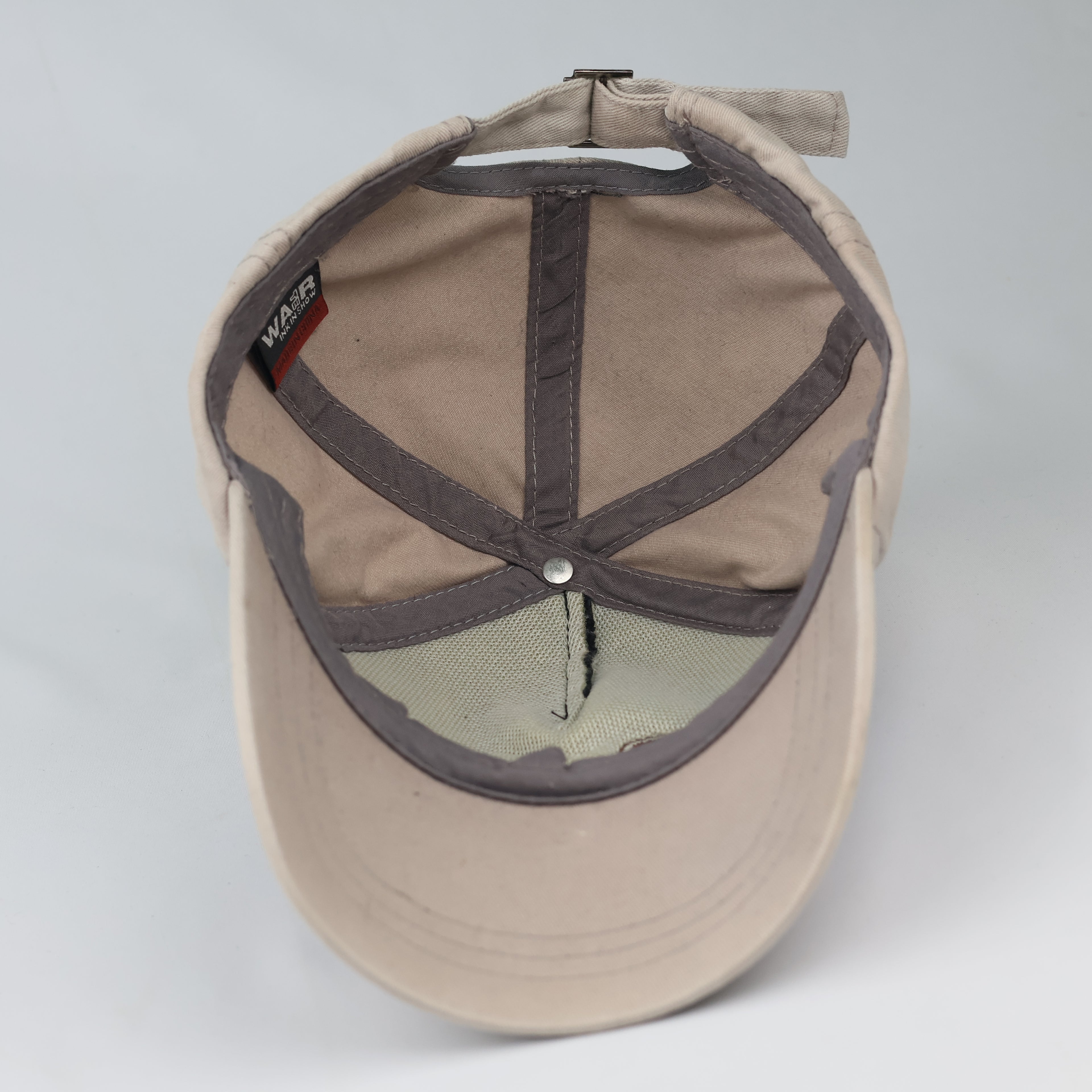 Vintage "Beauty" Script Embroidered Baseball Cap – Beige & Black
