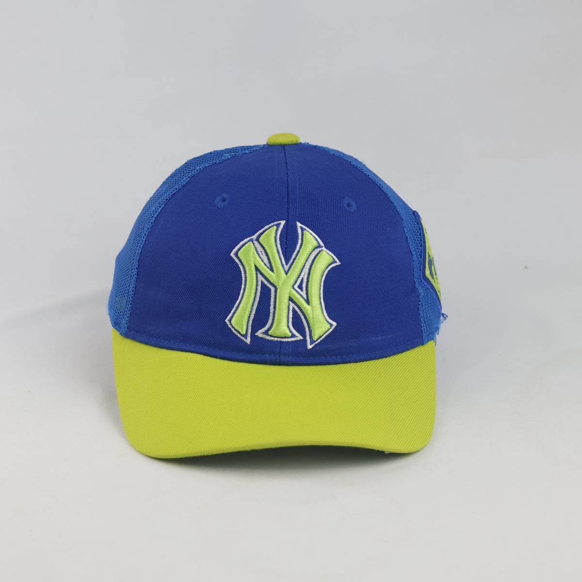 Thrifted New York Yankees Two-Tone Trucker Cap (53-55 cm) | 10124