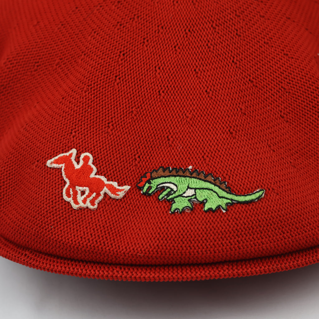 Vintage Red Mesh Knit Ivy Flat Cap – Dinosaur & Horse Patches