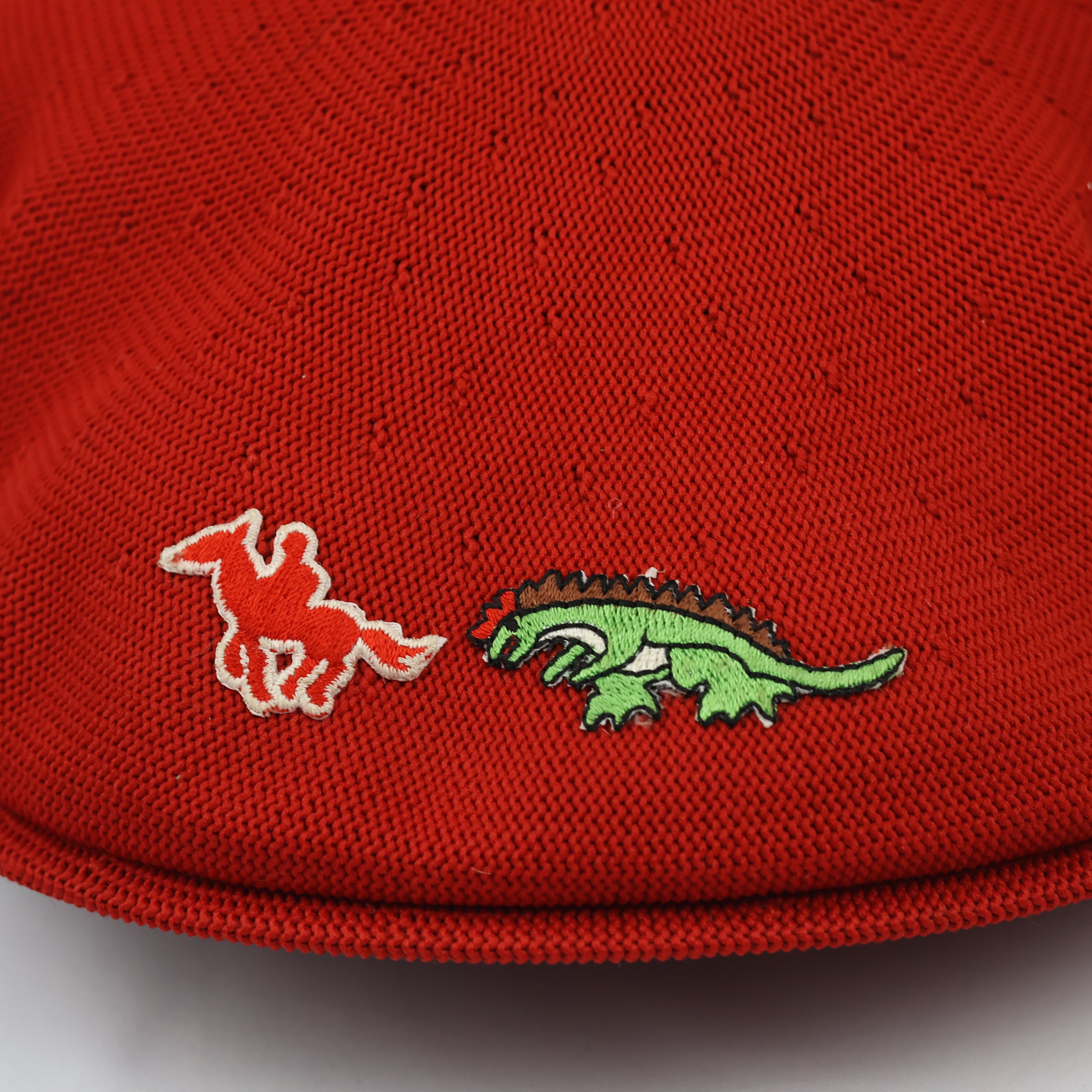 Vintage Red Mesh Knit Ivy Flat Cap – Dinosaur & Horse Patches
