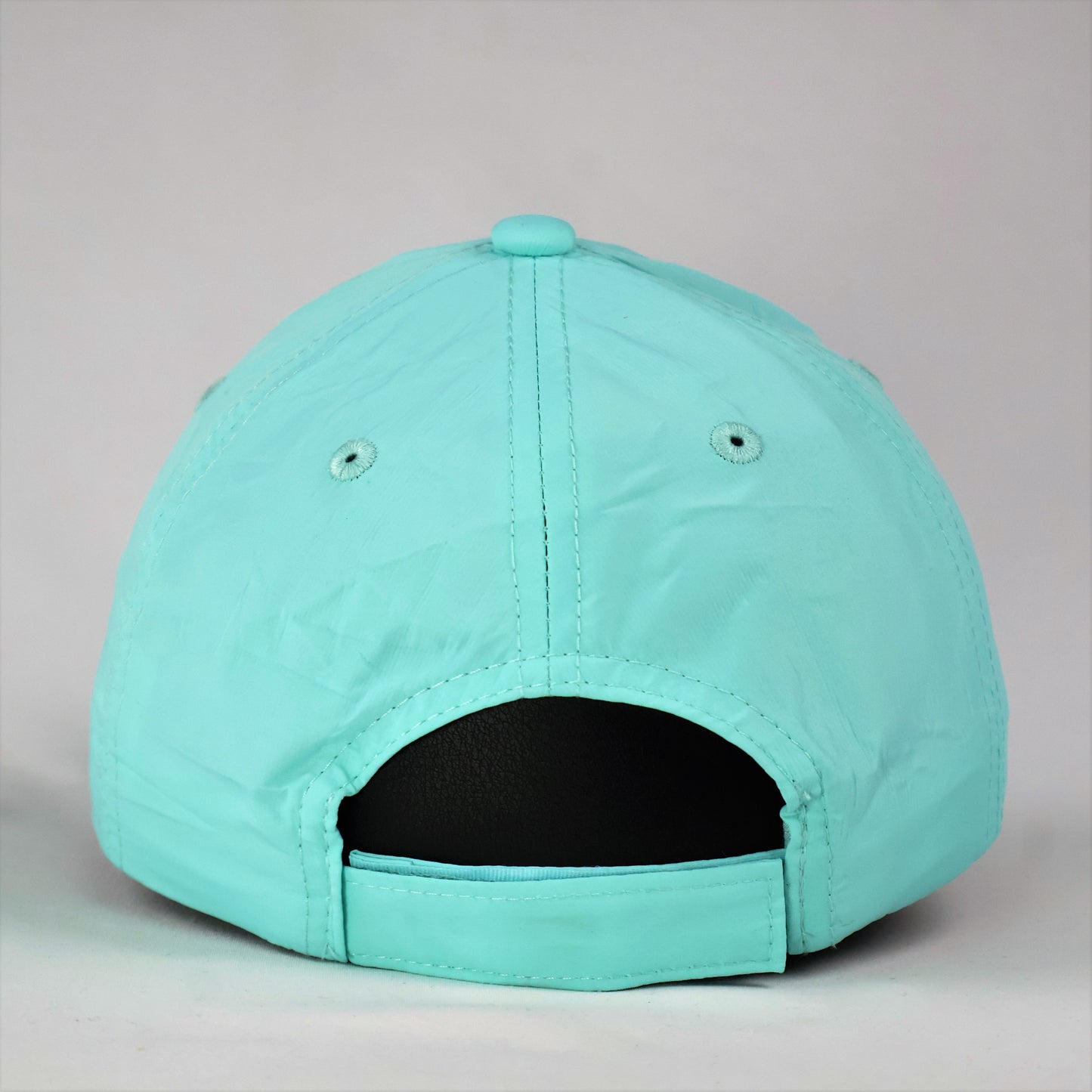 Lightweight Performance Cap with Rubber 'B' Logo