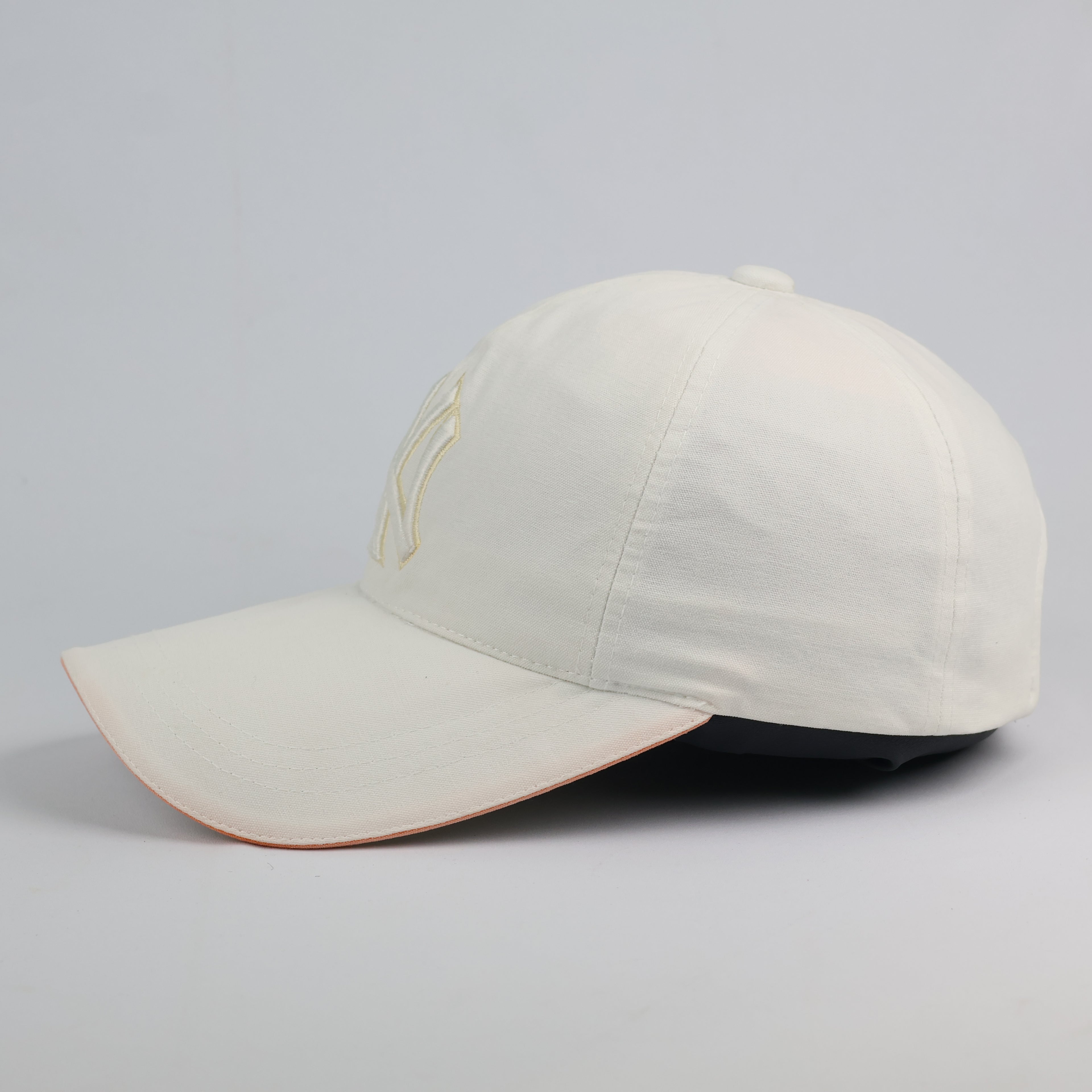 Vintage New York Yankees Off-White NY Sandwich Cap