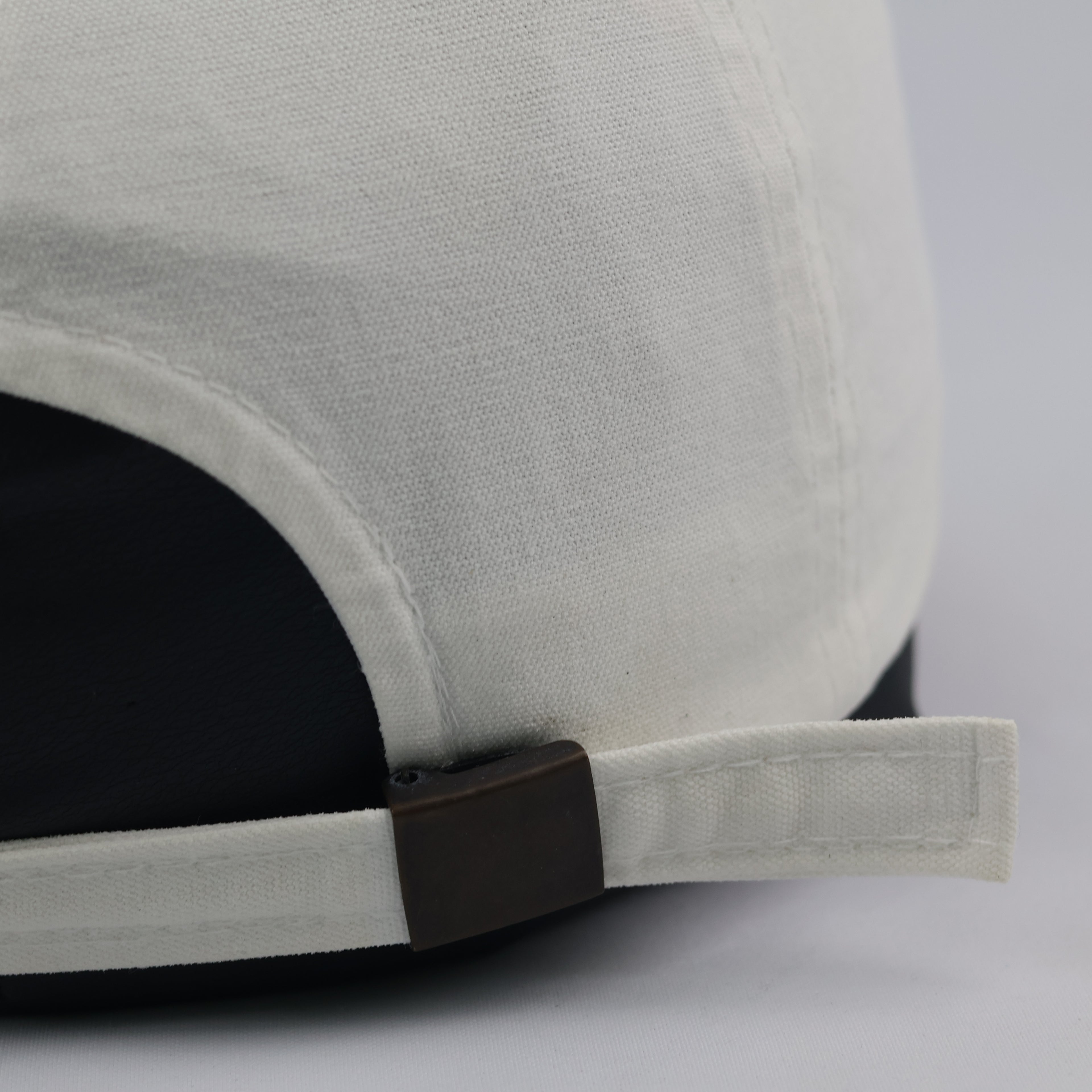 Vintage New York Yankees Off-White NY Sandwich Cap