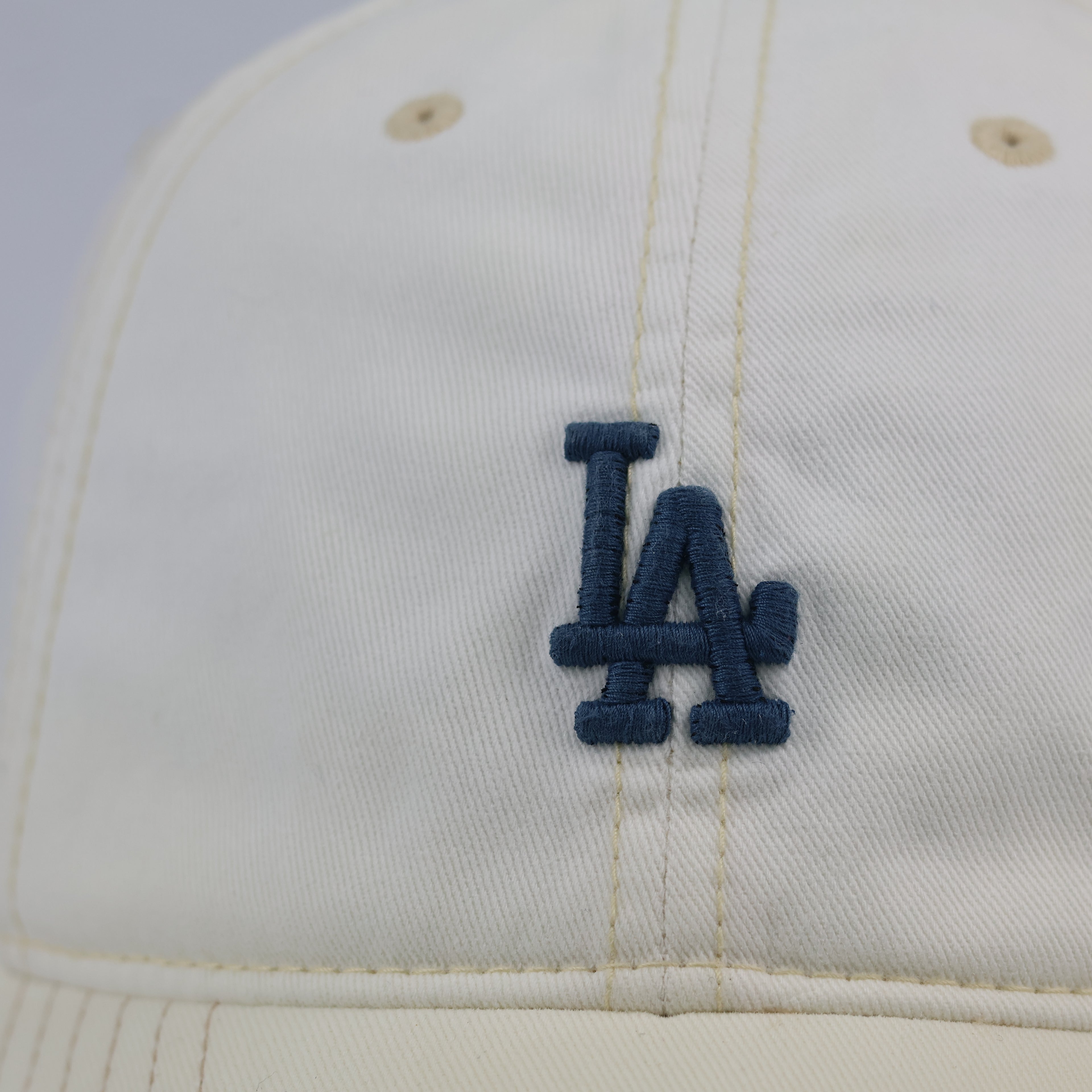 Vintage MLB Los Angeles Dodgers Thrifted Cap - Cream Washed Cotton Twill