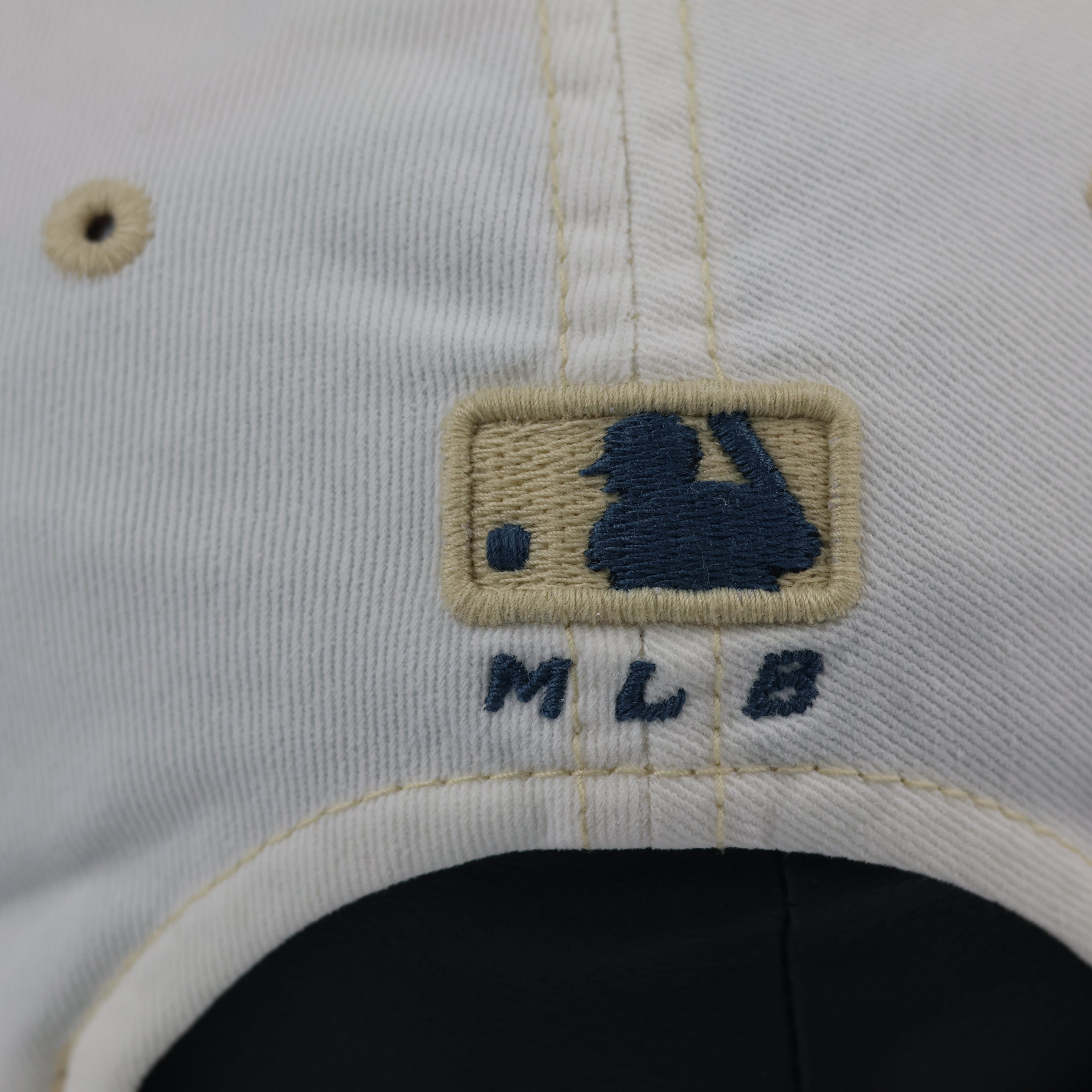 Vintage MLB Los Angeles Dodgers Thrifted Cap - Cream Washed Cotton Twill
