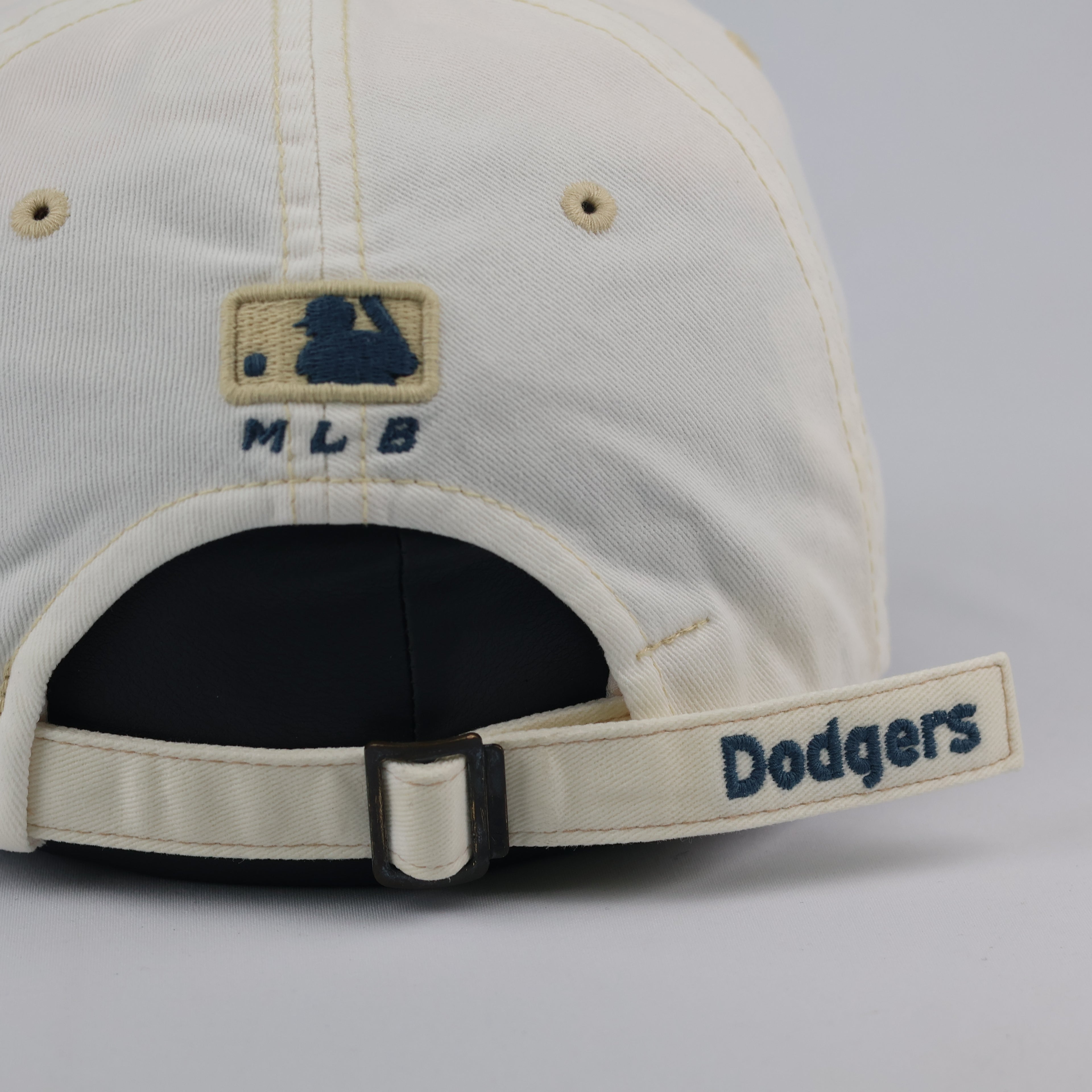 Vintage MLB Los Angeles Dodgers Thrifted Cap - Cream Washed Cotton Twill