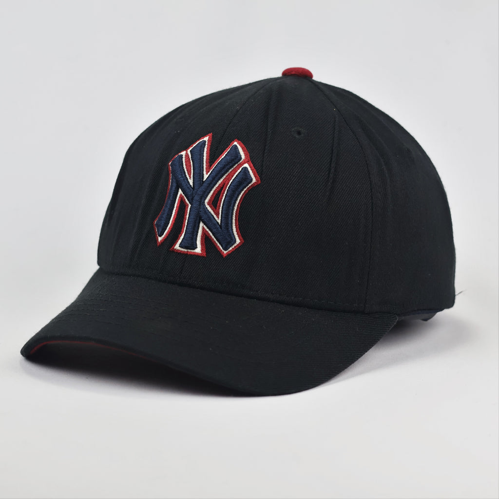 Official MLB New York Yankees Thrifted Fitted Baseball Cap – Navy & Red Two-Tone