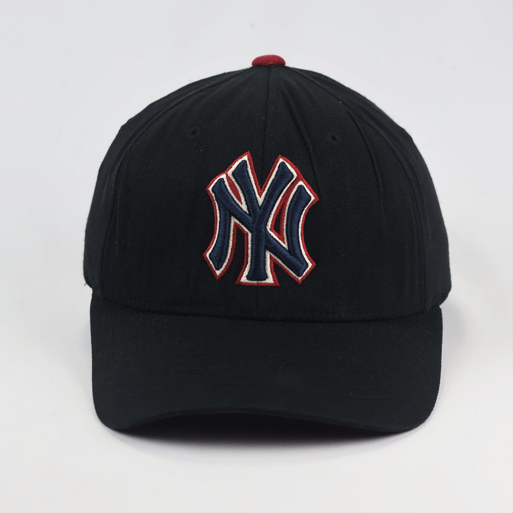 Official MLB New York Yankees Thrifted Fitted Baseball Cap – Navy & Red Two-Tone