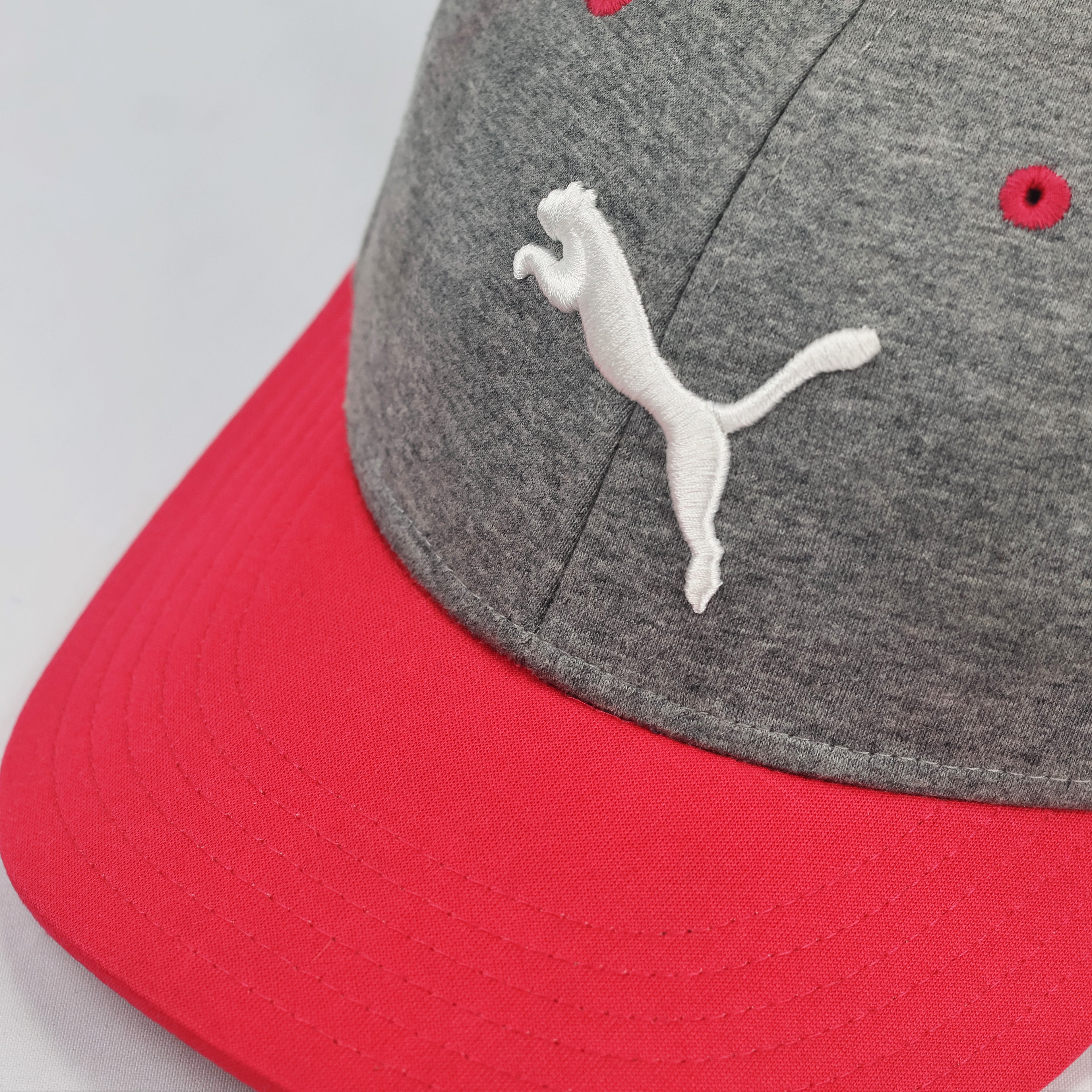 PUMA Performance Fitted Thrifted Hat – Grey Jersey with Pink Visor – Size S/M
