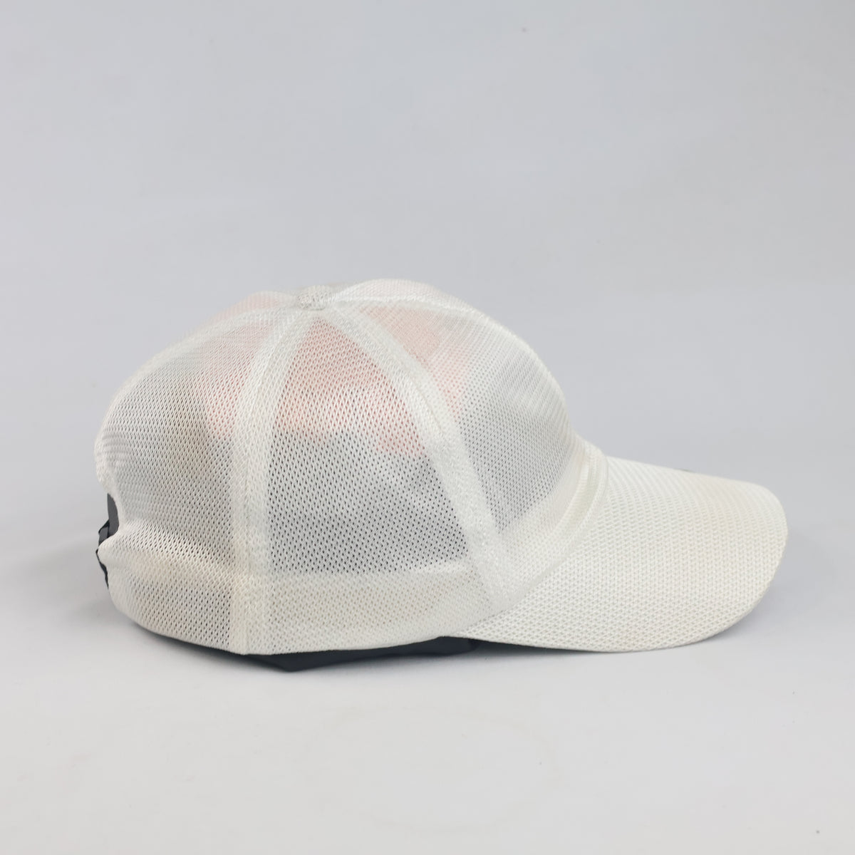 Thrifted Kairui Breathable Sport Runner Hat with Metal Emblem | 10210