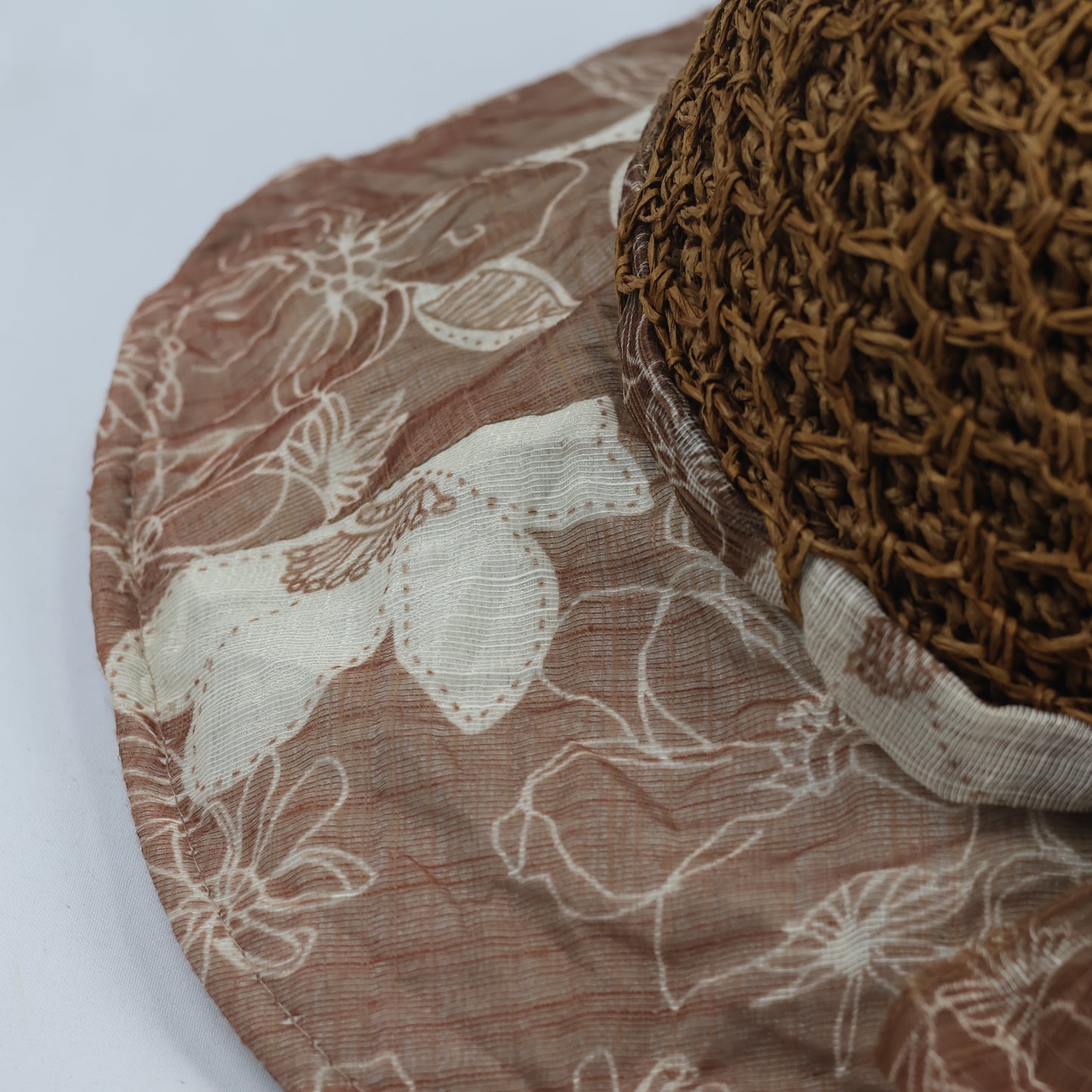 Vintage Boater Style Woven Straw Thrifted Sun Hat – Floral Organza Ribbon