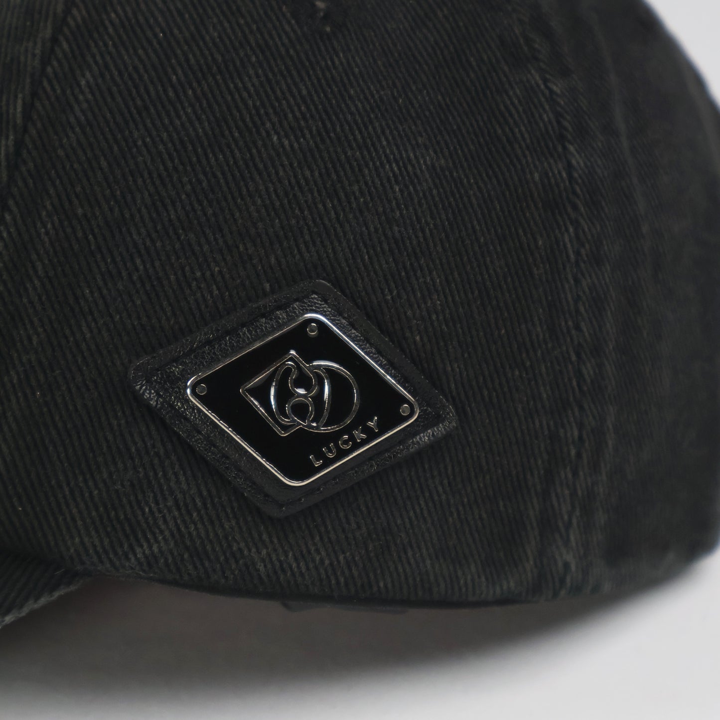 Lucky Chouette Metal Plaque Baseball Cap