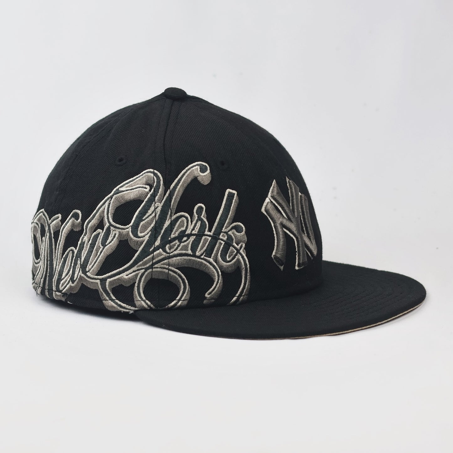 Vintage NY Yankees New Era Fitted Thrifted Hat | Black & Grey Script Logo | 59FIFTY