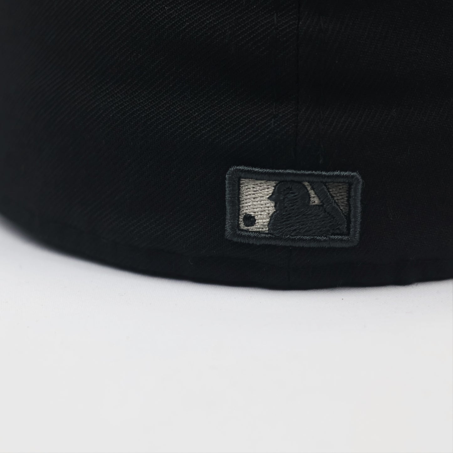 Vintage NY Yankees New Era Fitted Thrifted Hat | Black & Grey Script Logo | 59FIFTY