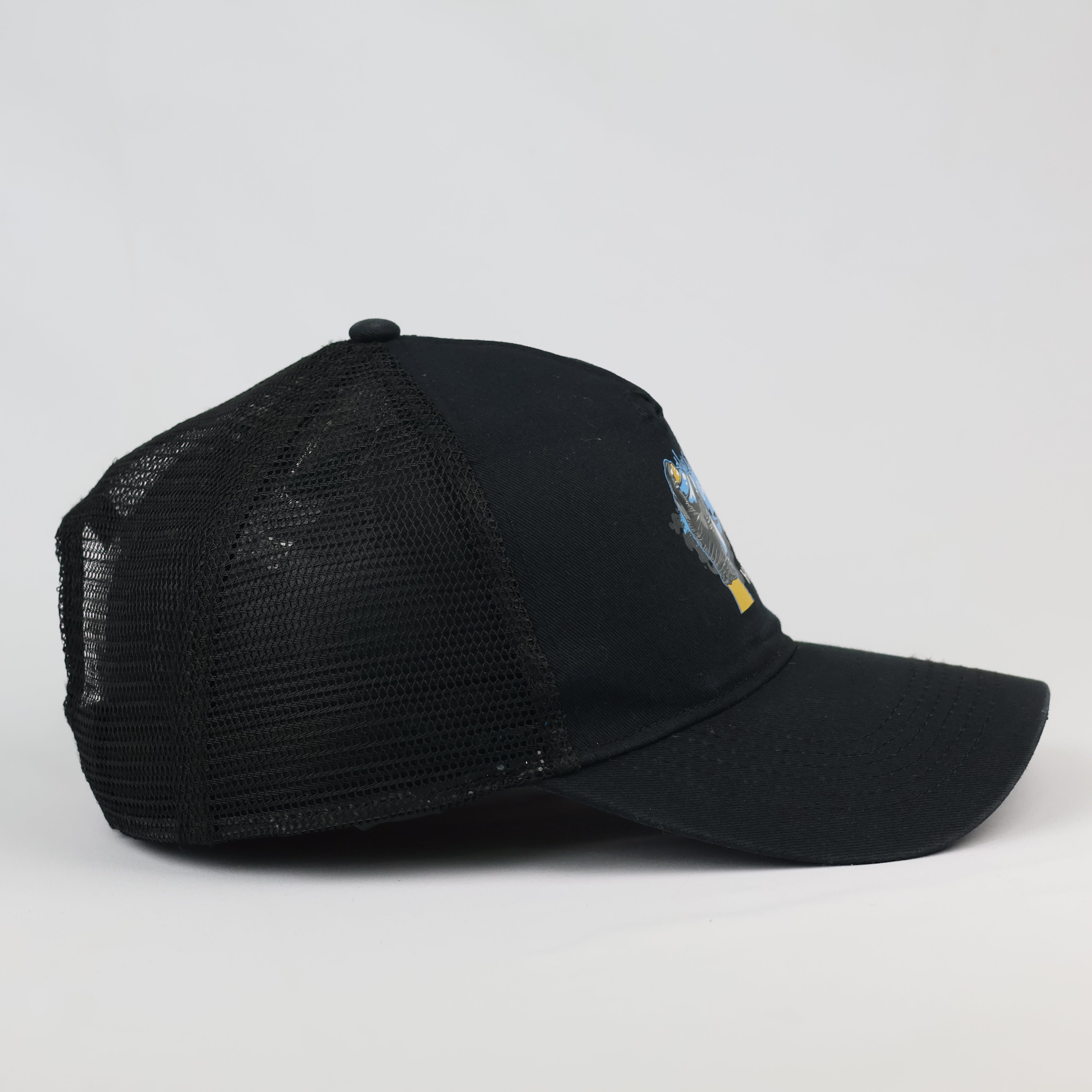 Beechfield Hitachi Colore la Vie Black Trucker Hat