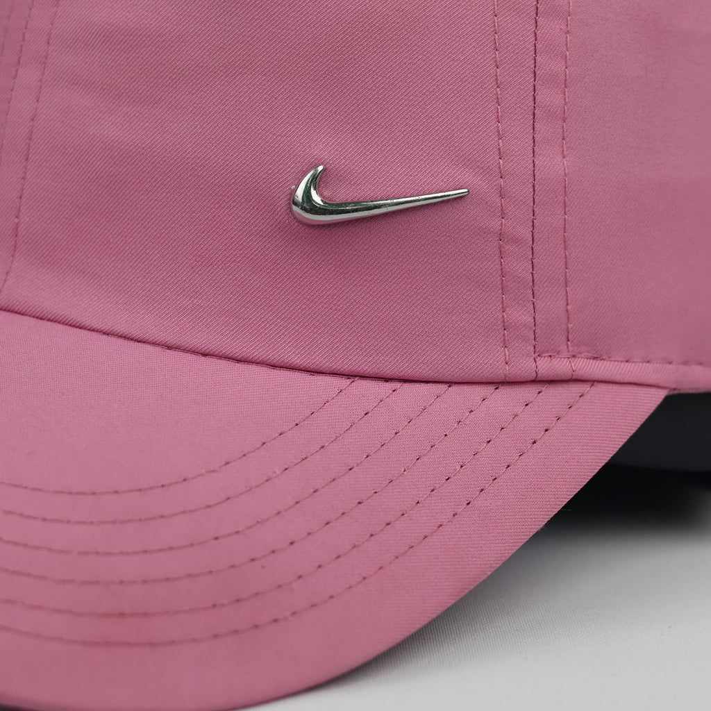 Vintage Nike Heritage86 Pink Strapback Baseball Cap