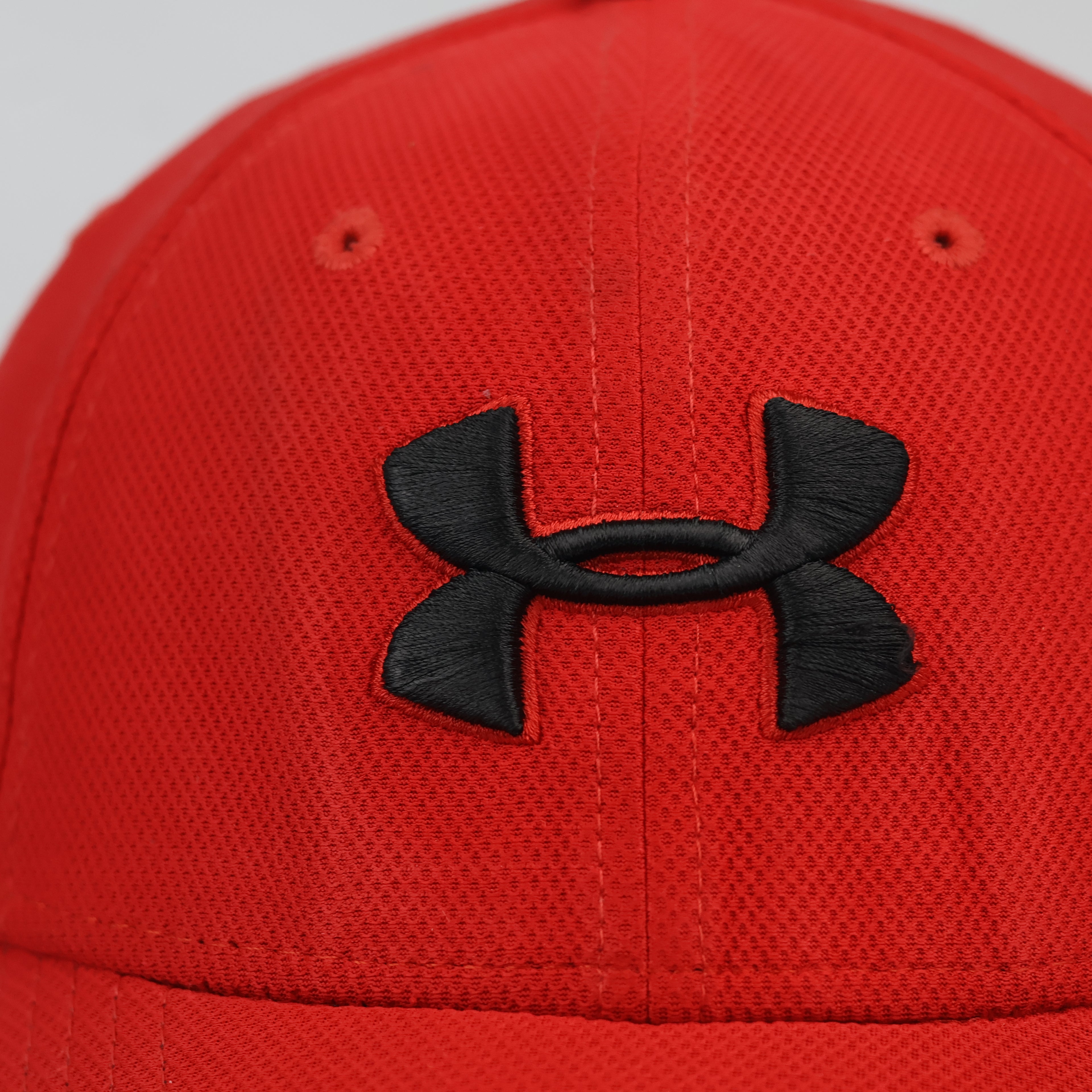 Under Armour Kids Red Tech Textured Adjustable Baseball Thrifted Hat