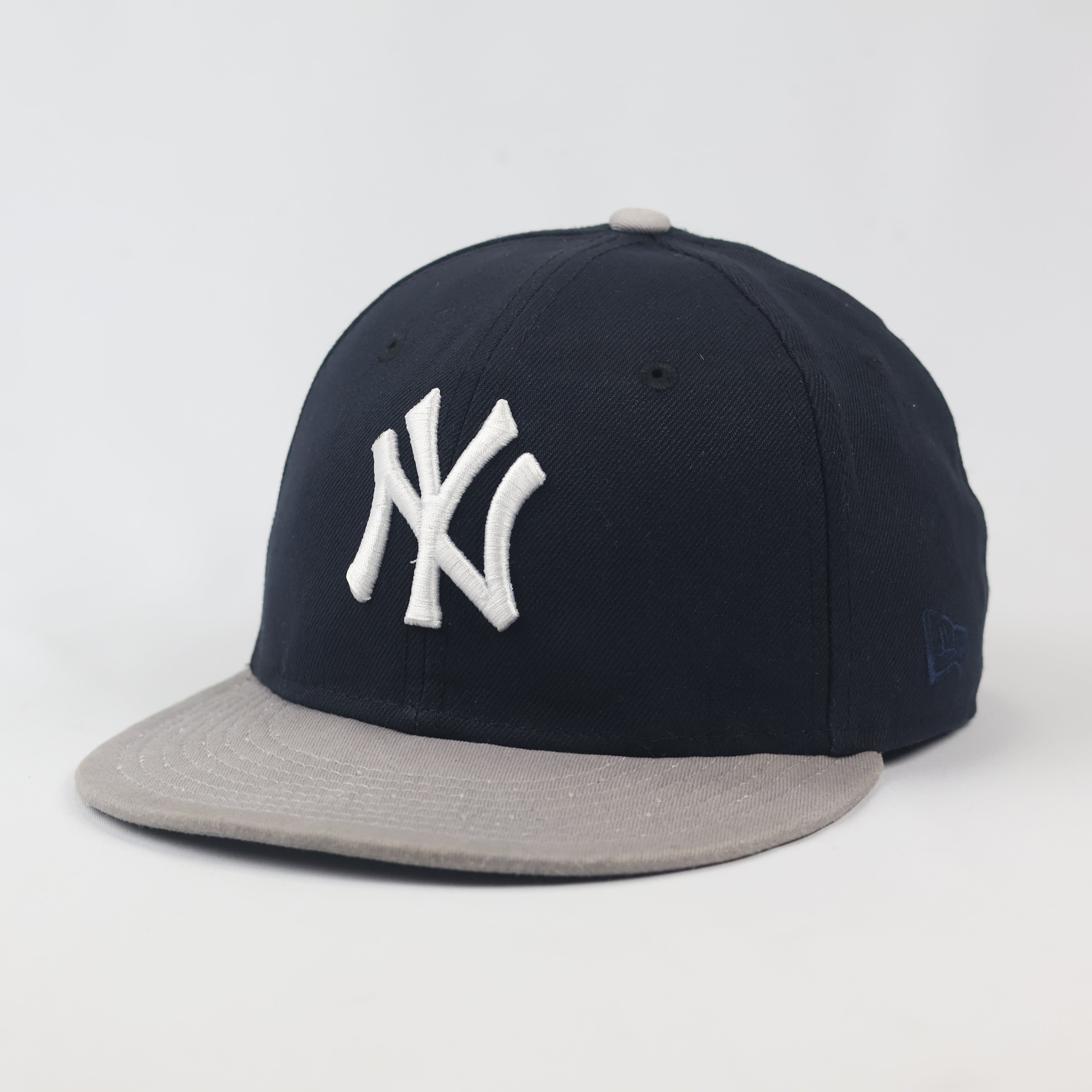 Thrifted New York Yankees MLB Two-Tone Thrifted Hat | Classic Navy Edition
