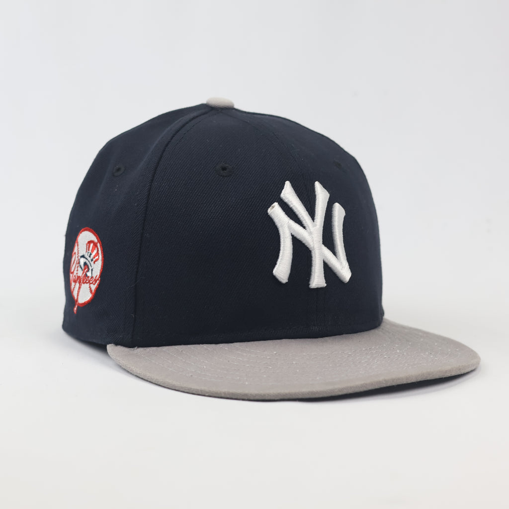 Thrifted New York Yankees MLB Two-Tone Thrifted Hat | Classic Navy Edition