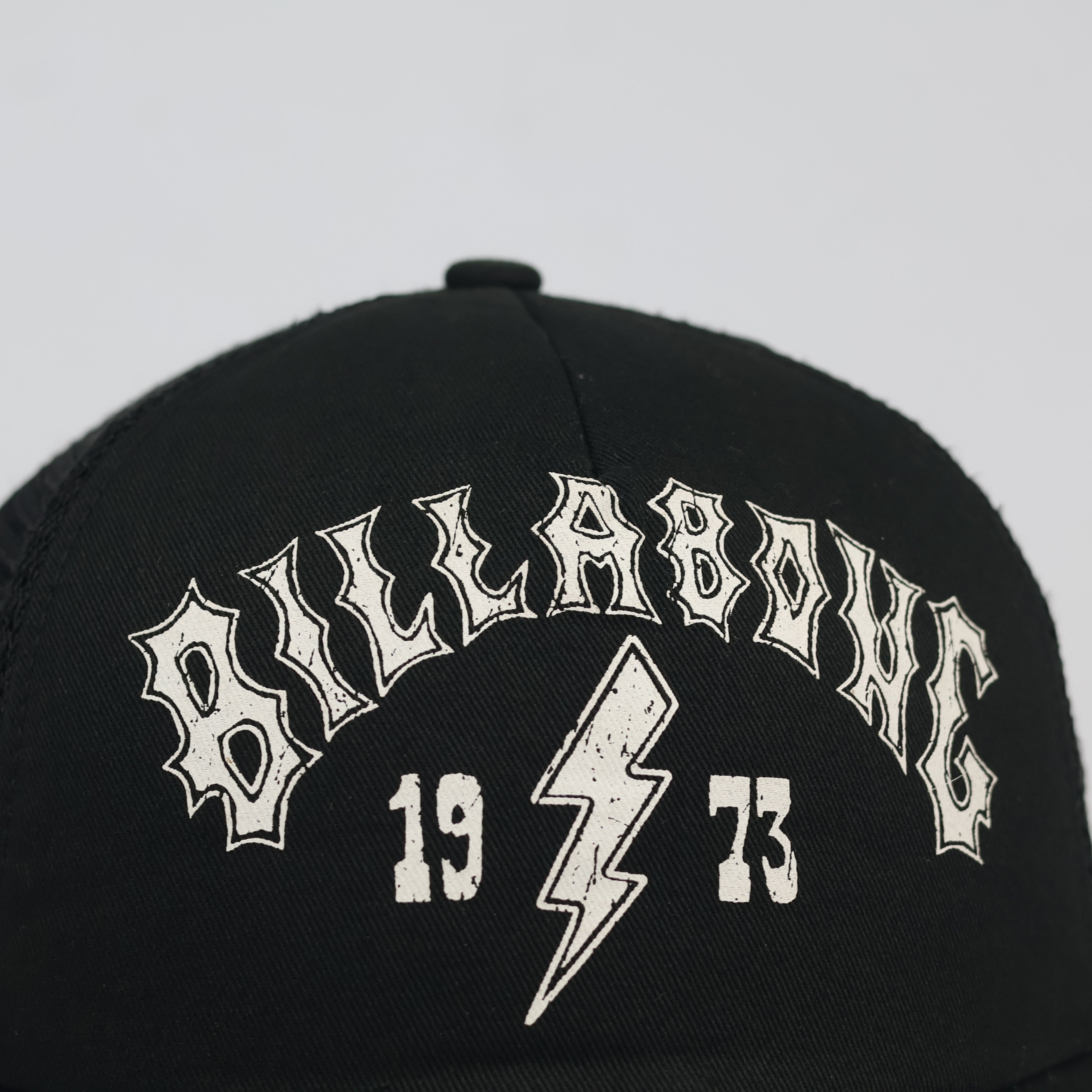 Billabong 1973 Graphic Mesh Back Trucker Hat in Black