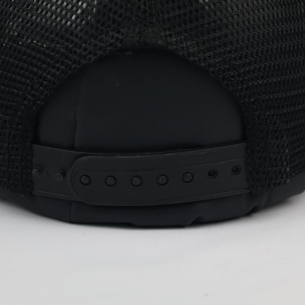 Billabong 1973 Graphic Mesh Back Trucker Hat in Black