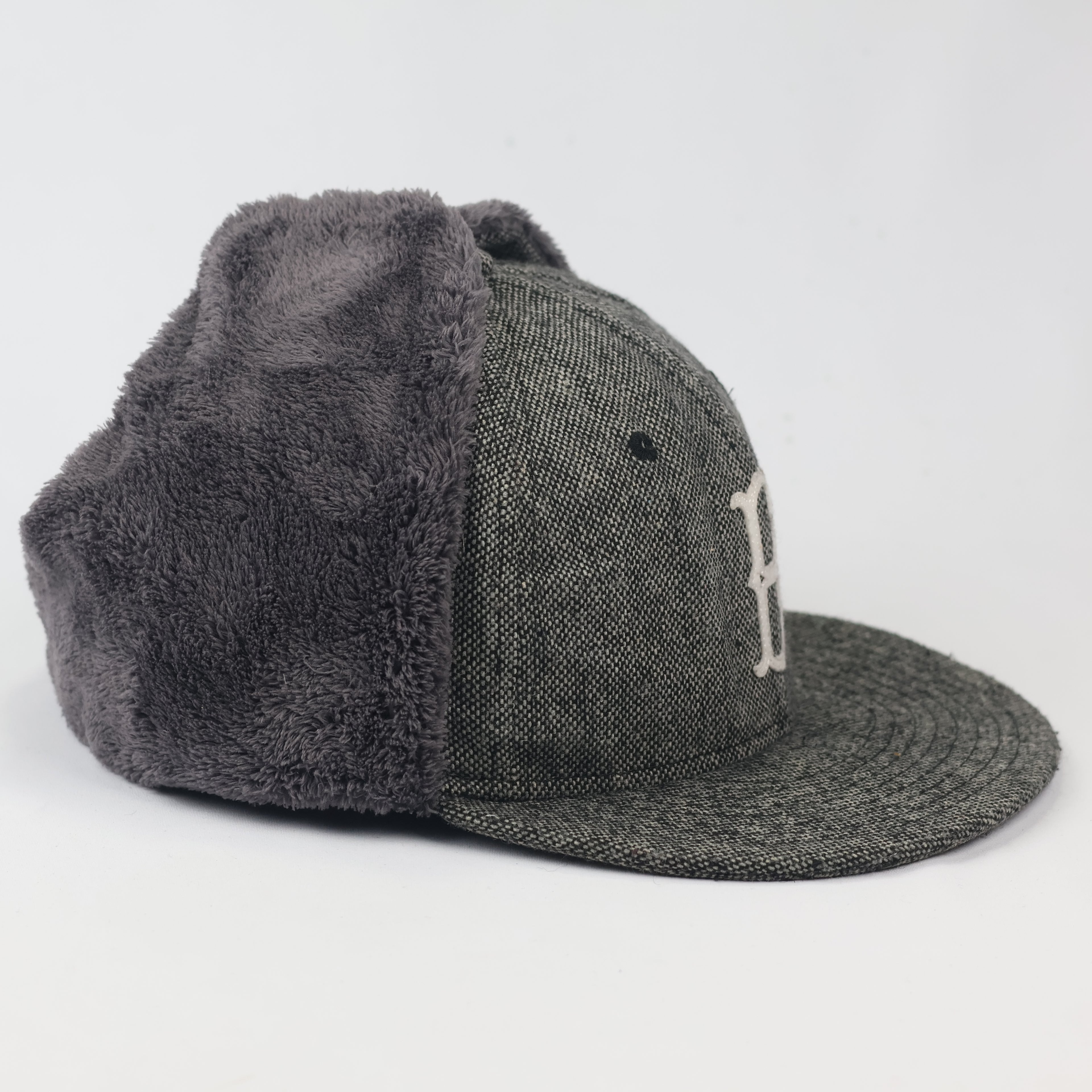 Vintage New Era Cooperstown Collection Dogear Thrifted Hat - Faux Fur Lined - Size 7 1/4