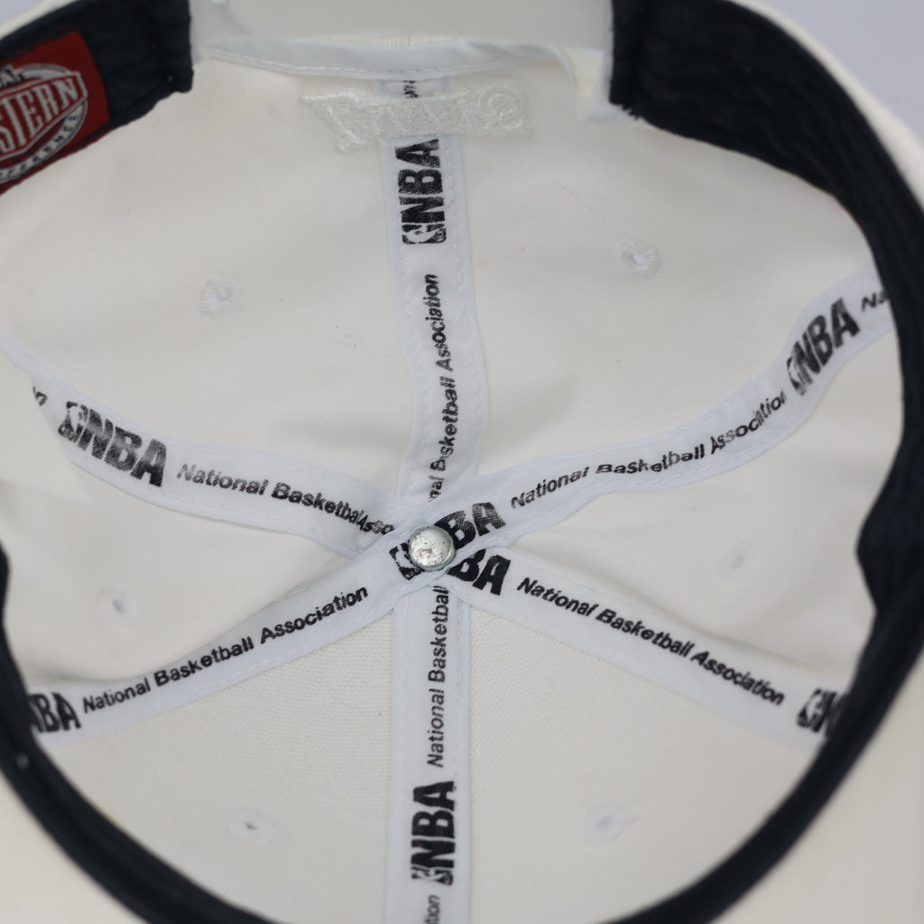 NBA Los Angeles Lakers Off-White Thrifted  Hat