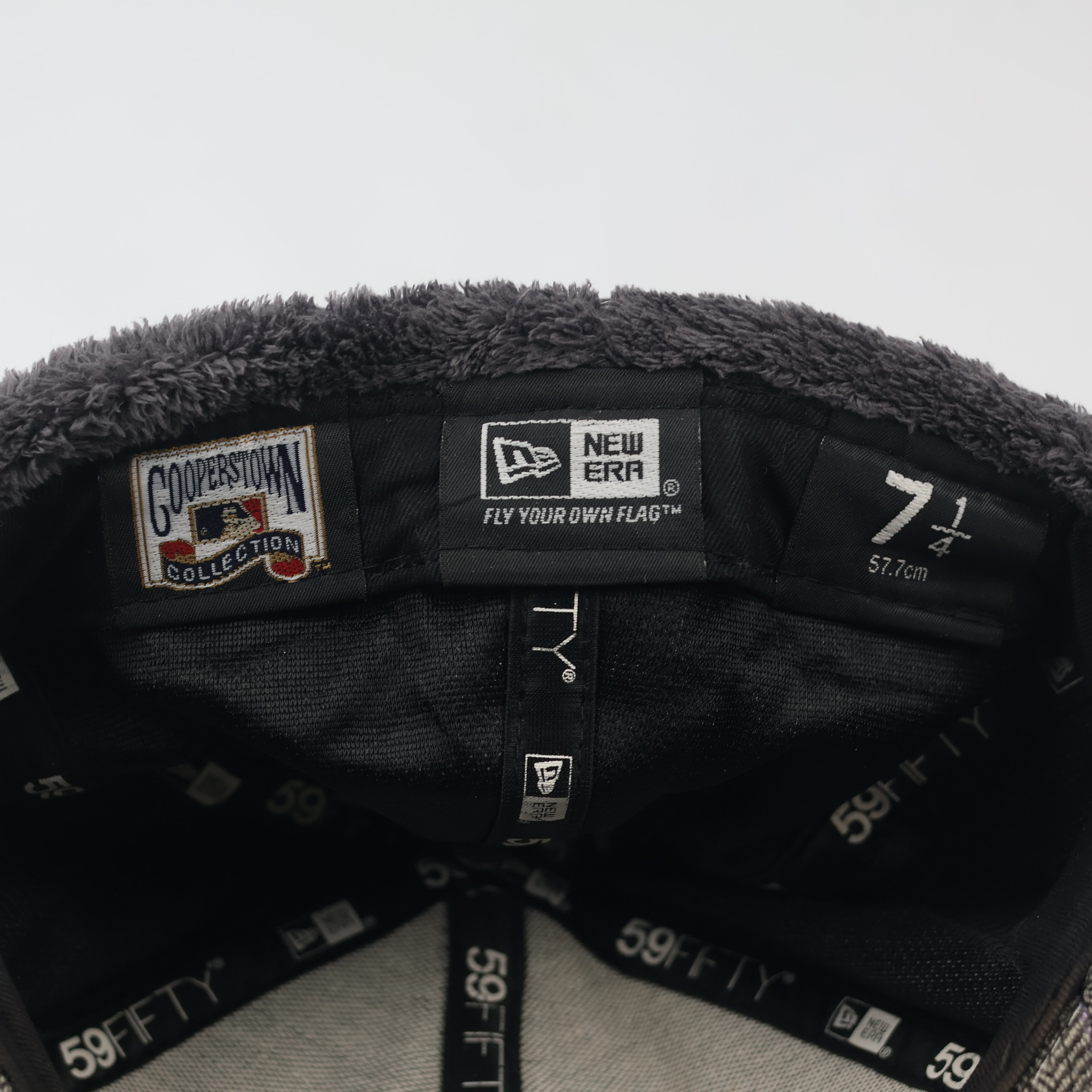 Vintage New Era Cooperstown Collection Dogear Thrifted Hat - Faux Fur Lined - Size 7 1/4