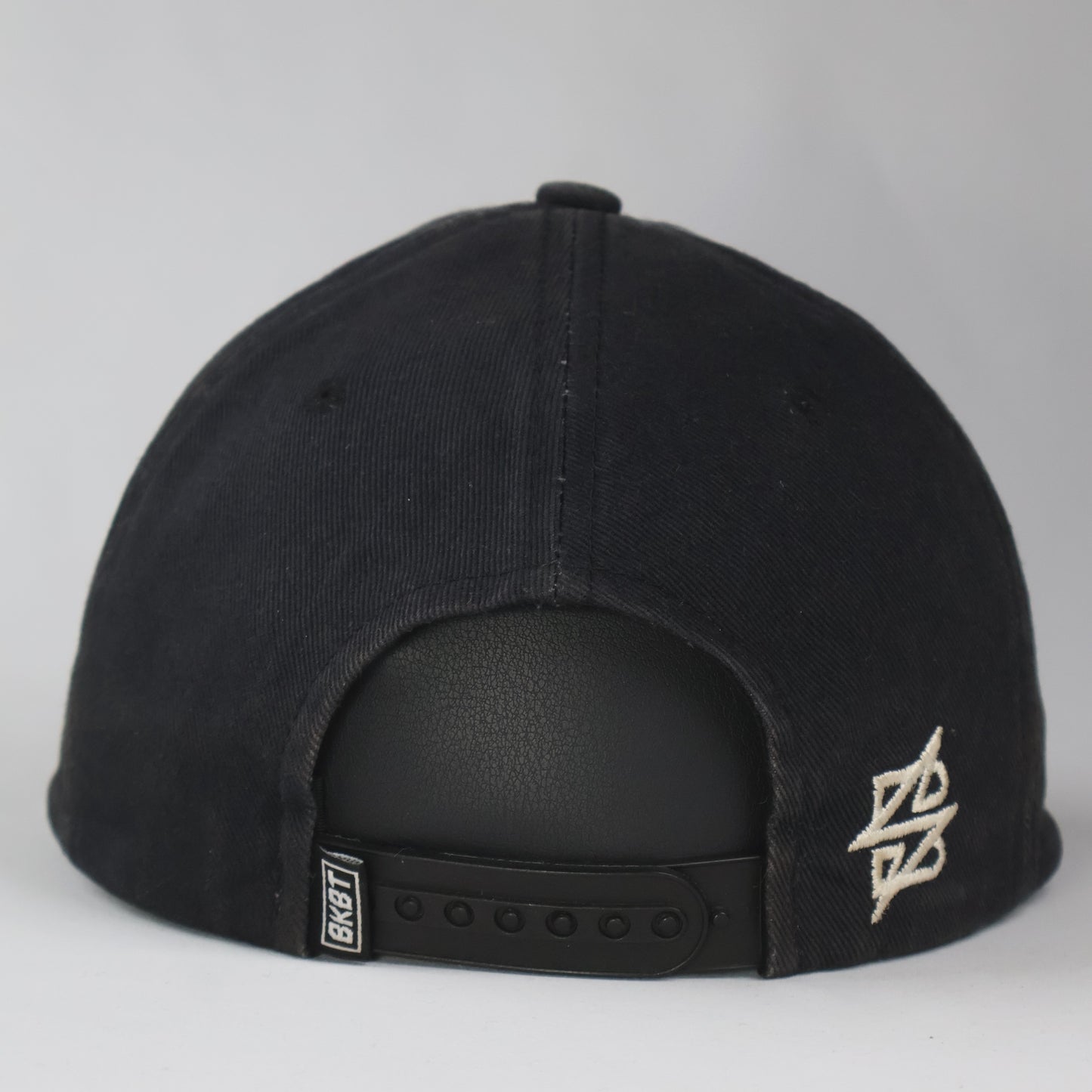 "BKBT" Floral Print Snapback Cap - Black