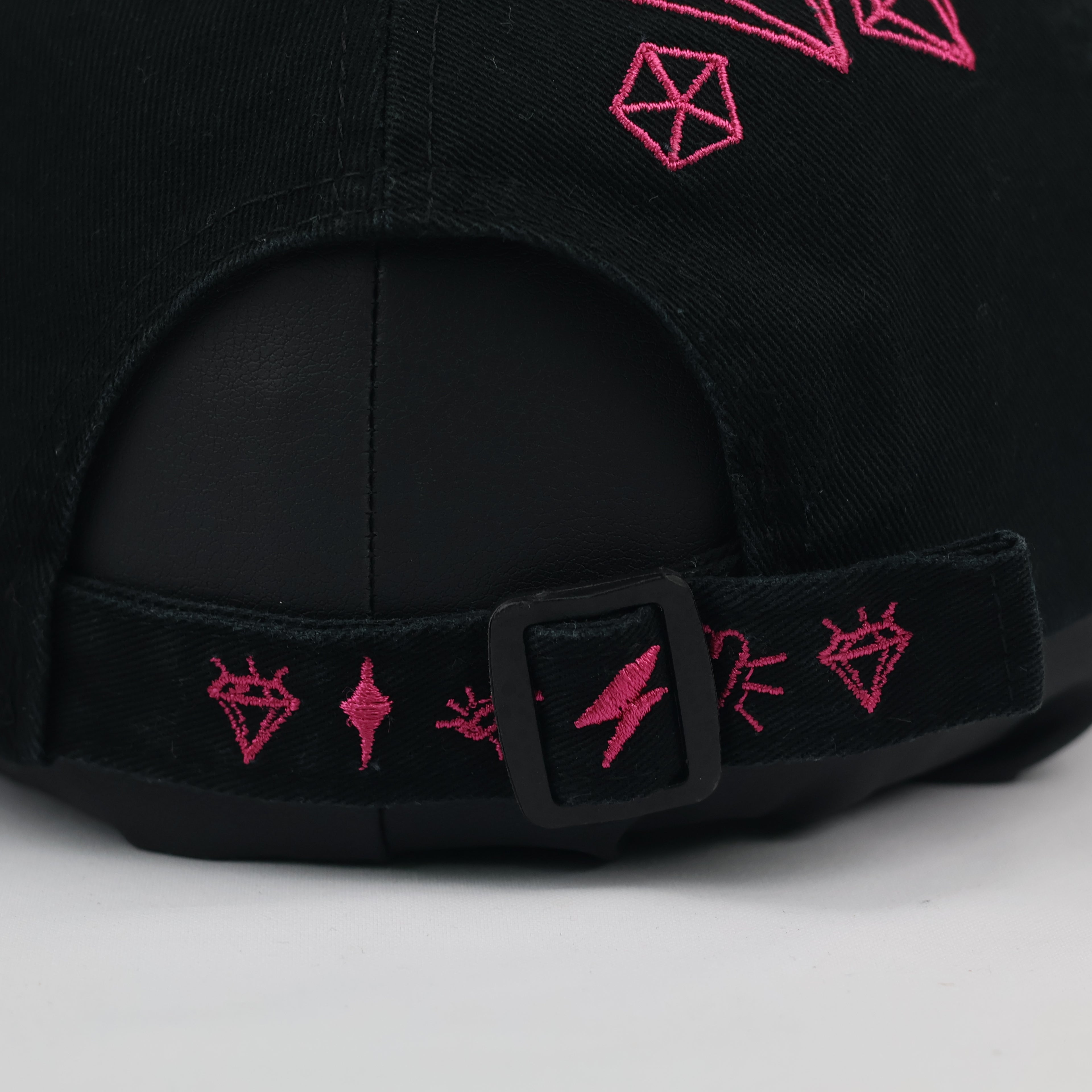 Thrifted Damplush Diamond Graphic Strapback Hat | Black | Size 56-58cm