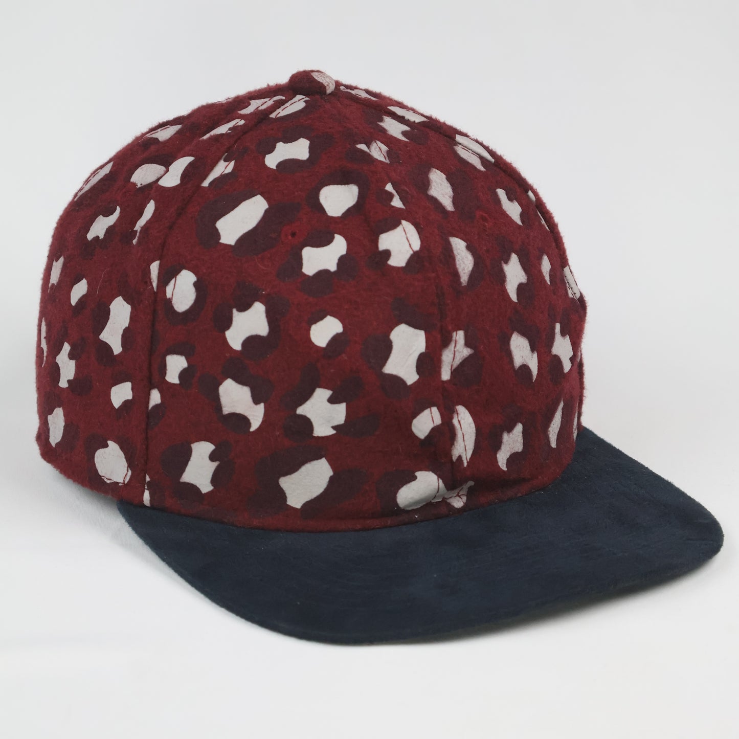 Leopard Print Felt Snapback Cap - Burgundy/Black