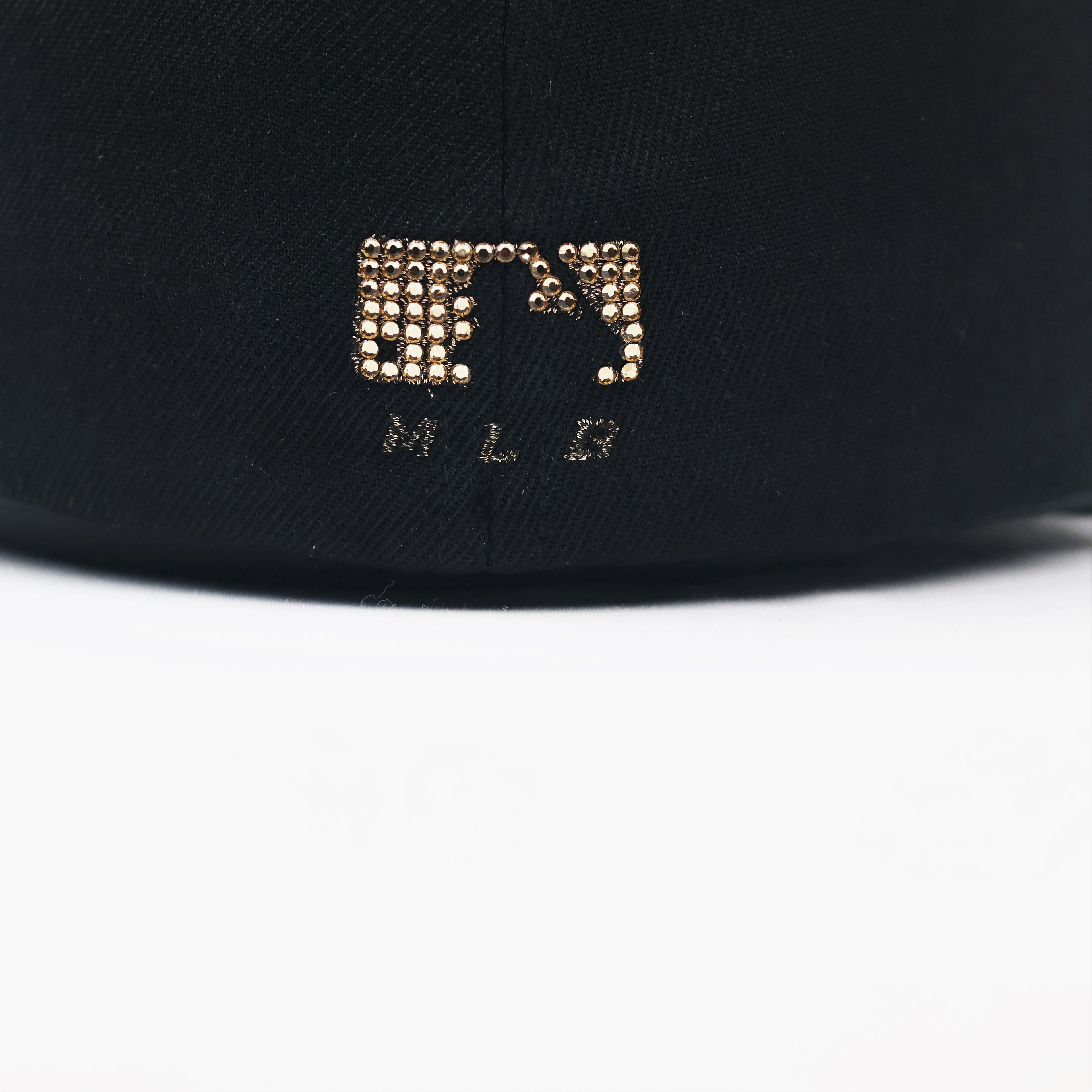 MLB Boston Red Sox Rhinestone "B" Logo Black Thrifted Baseball Cap
