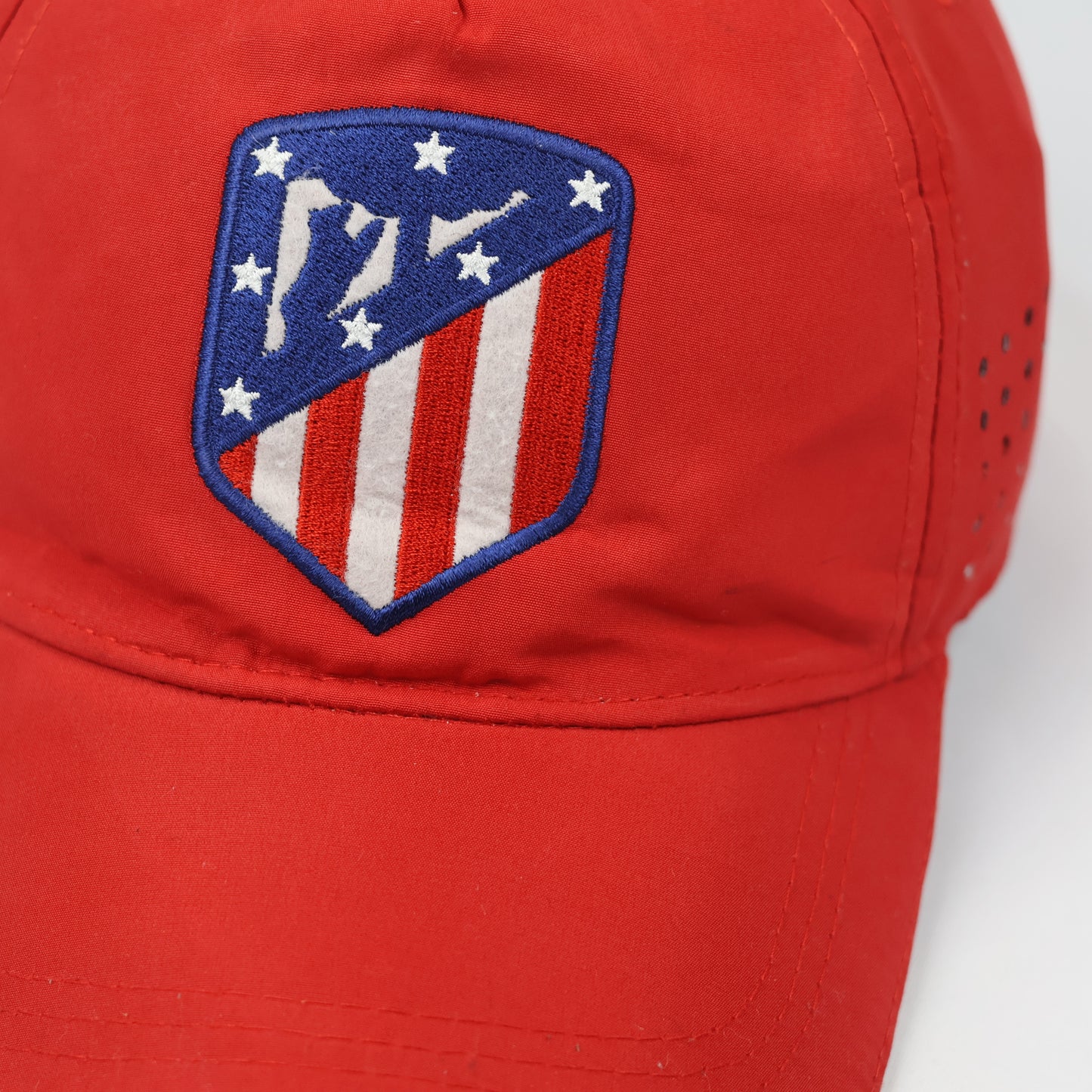 Official Atlético de Madrid Red Laser-Cut Breathable Thrifted Sports Hat