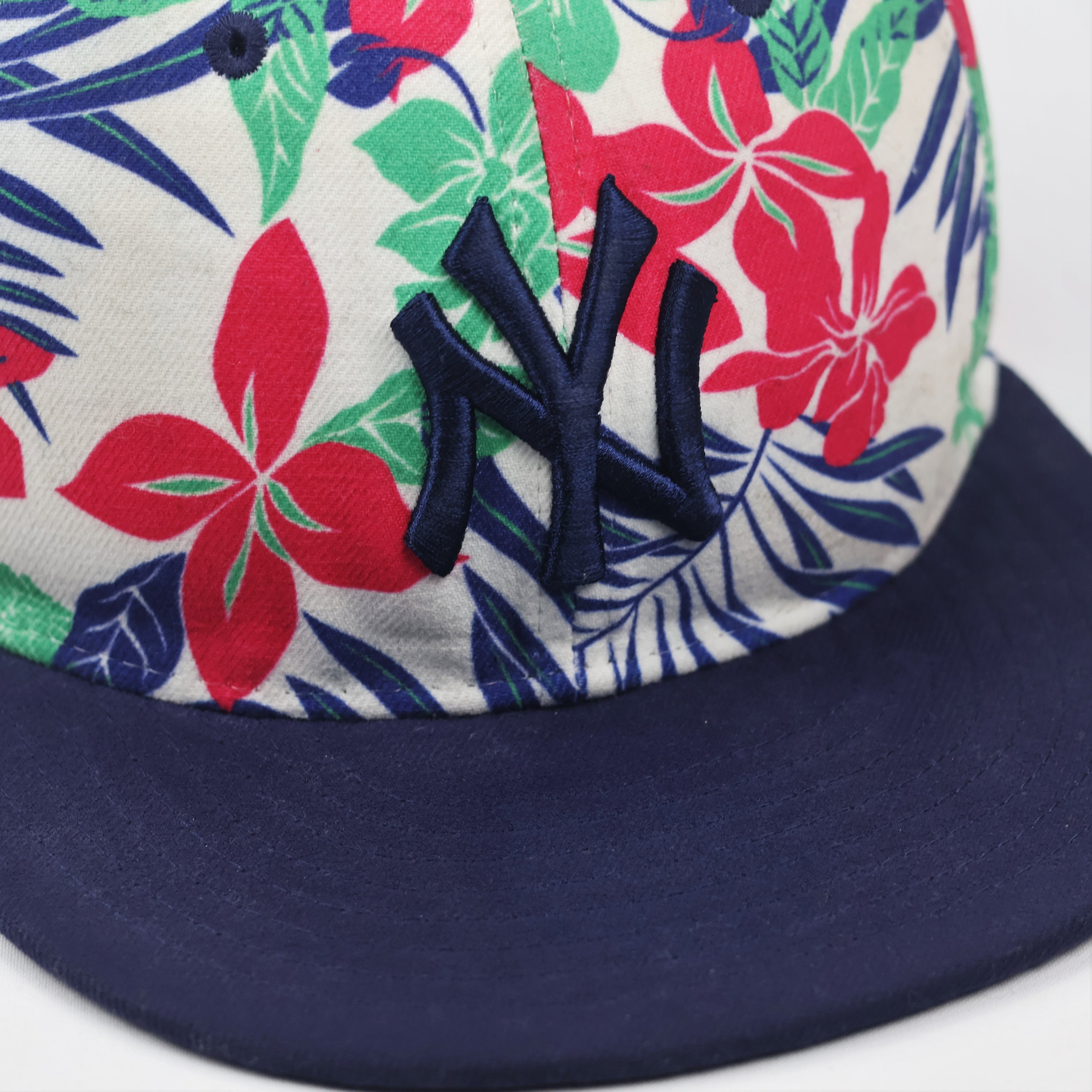 New Era New York Yankees Floral Tropical Snapback Thrifted Cap