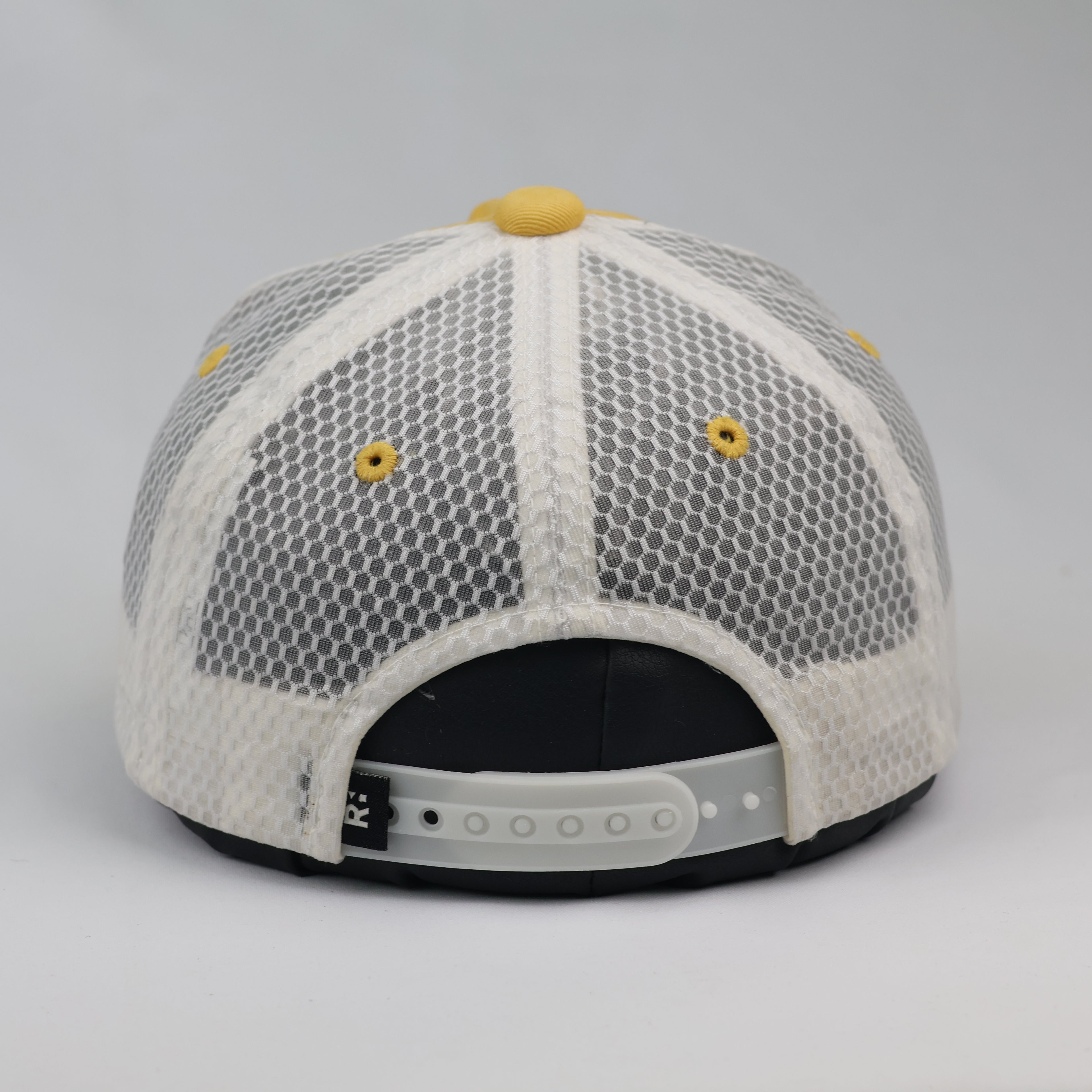R:Robot Yellow Graphic Trucker Baseball Thrifted Hat