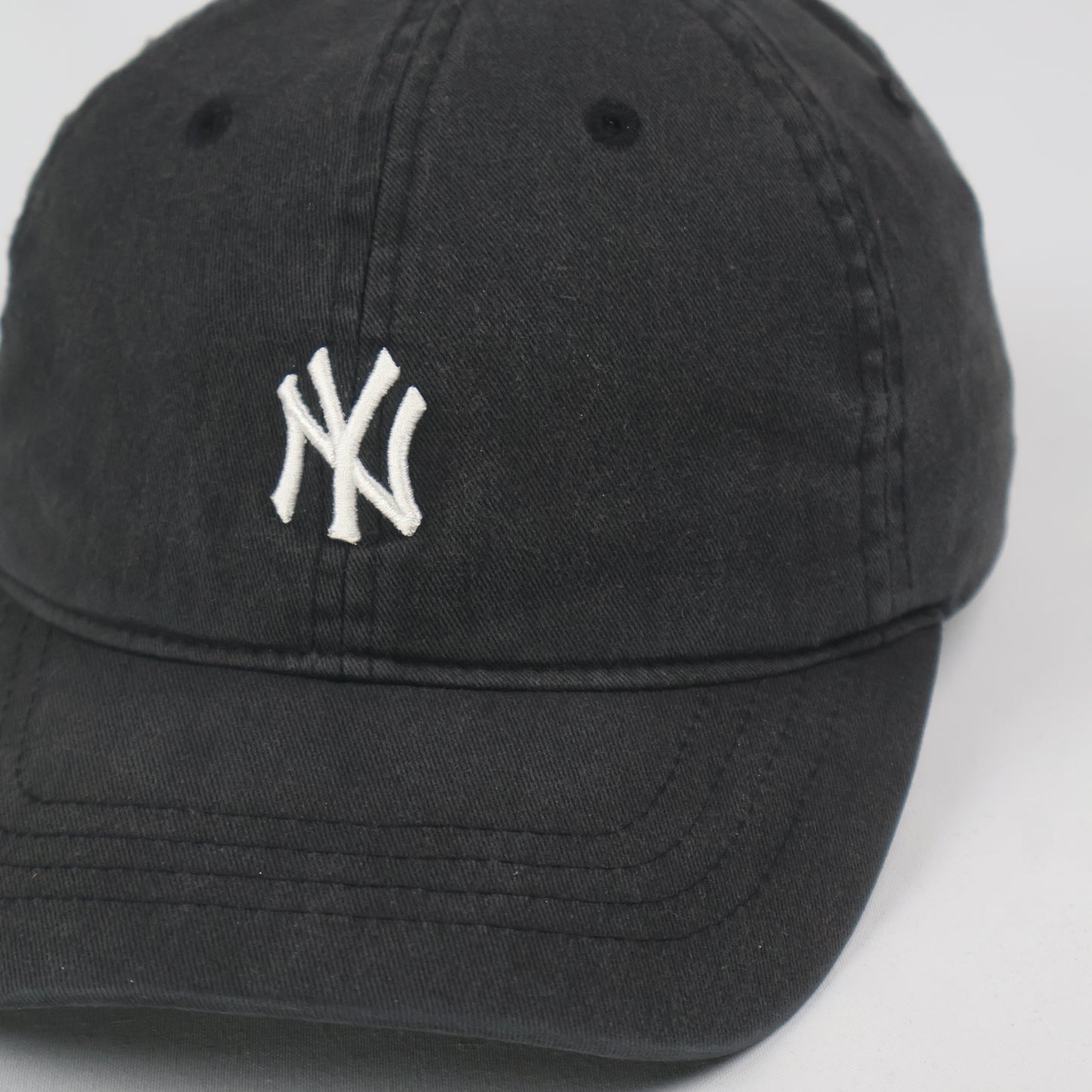 MLB New York "NY" Yankees Youth Cap - YOUTH Size (53-55cm)