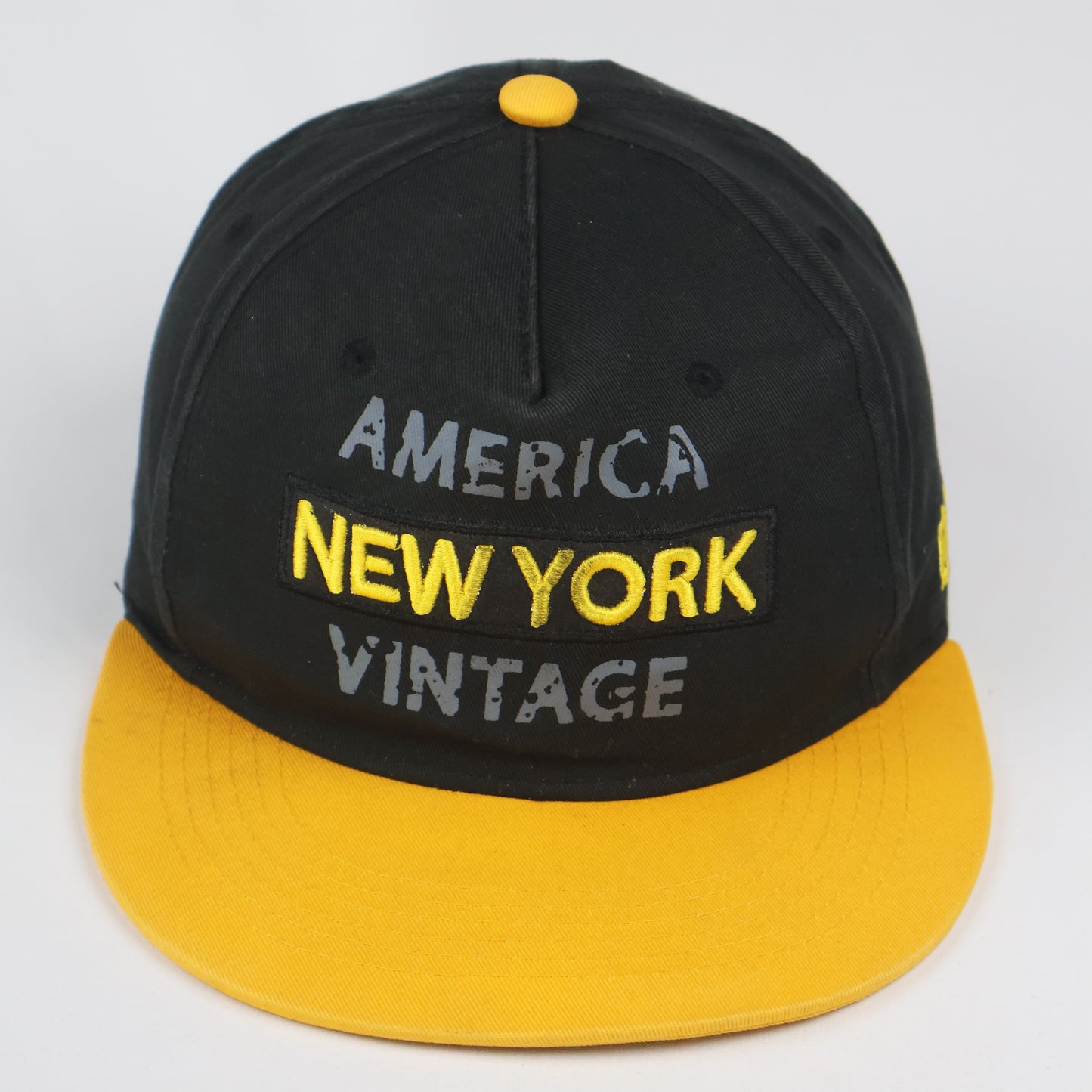 "America New York Vintage" Snapback Cap - Black/Yellow