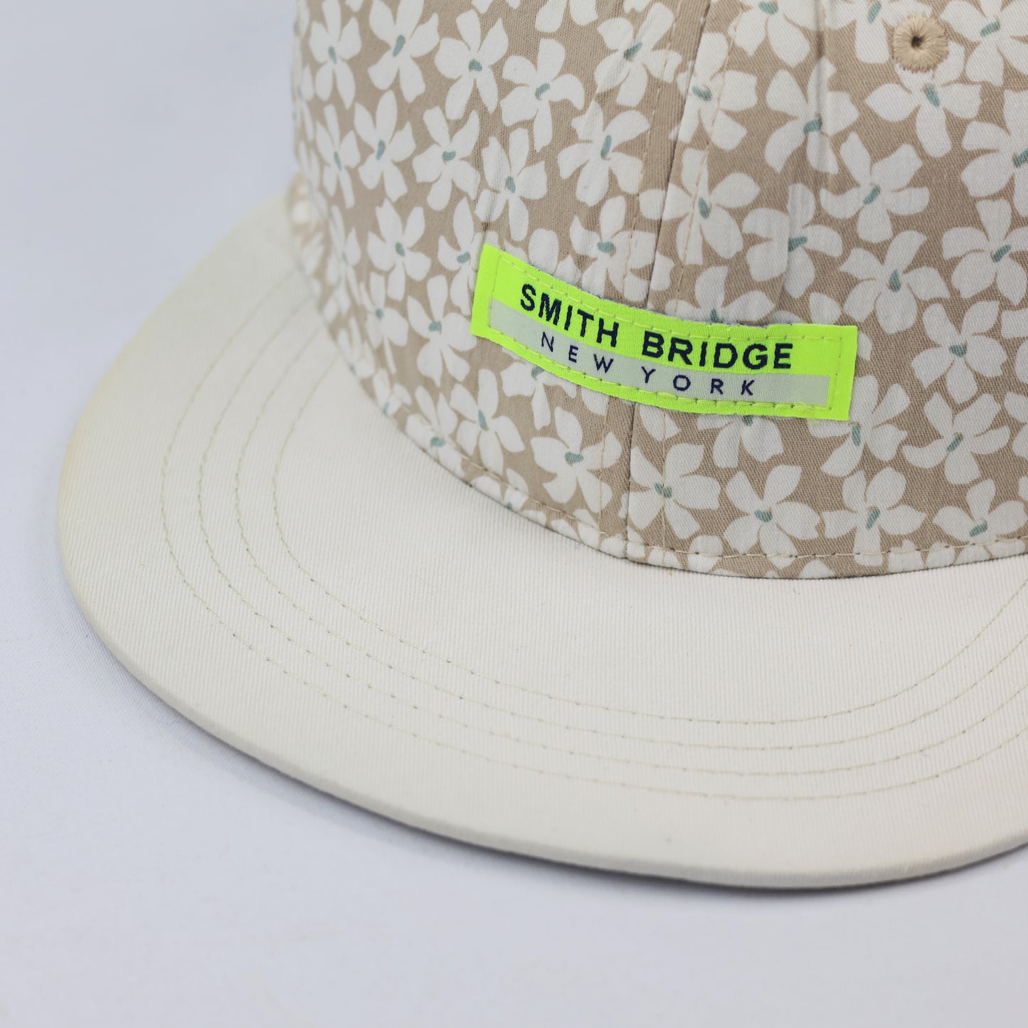 Smith Bridge New York Floral Thrifted Snapback Cap - Beige & White
