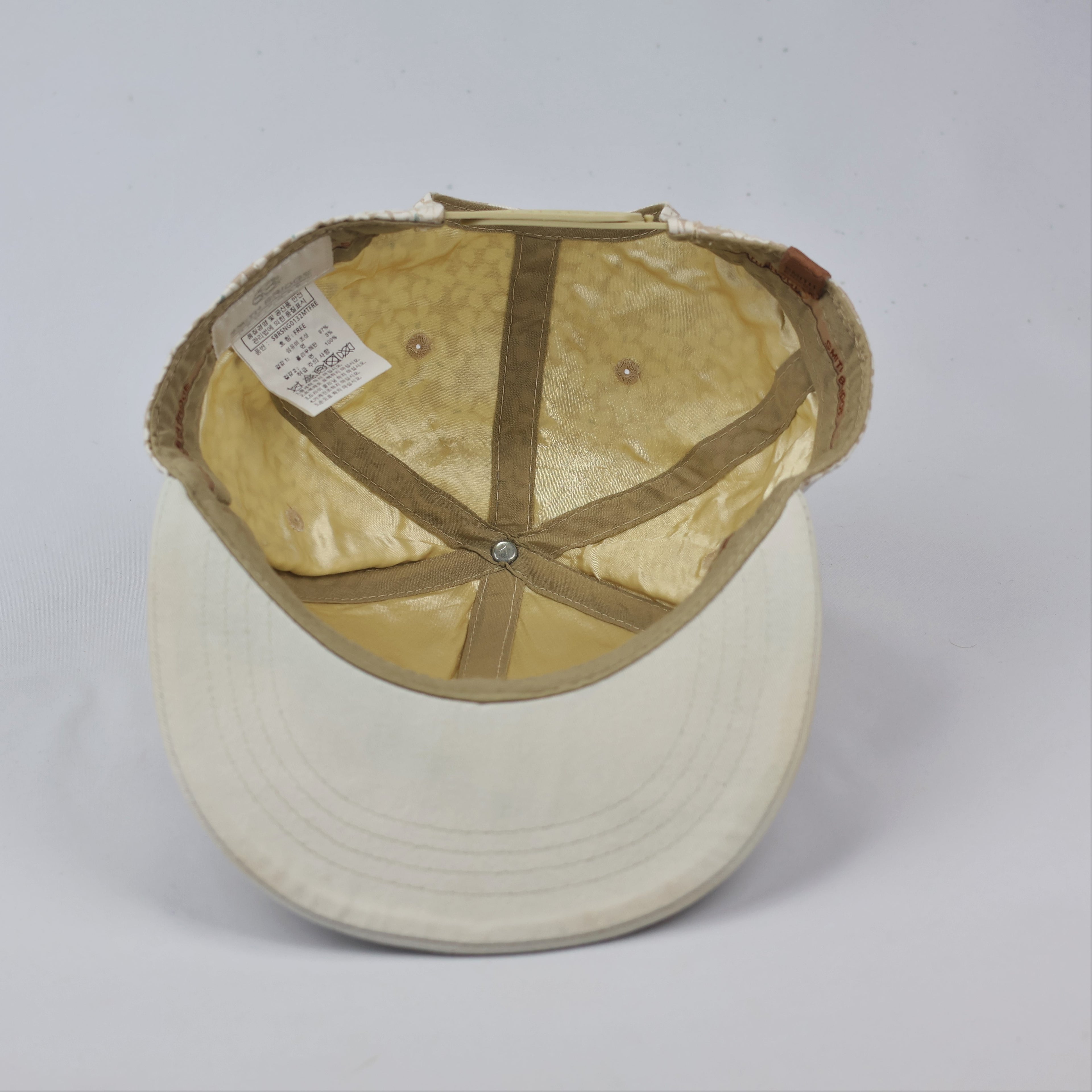 Smith Bridge New York Floral Thrifted Snapback Cap - Beige & White