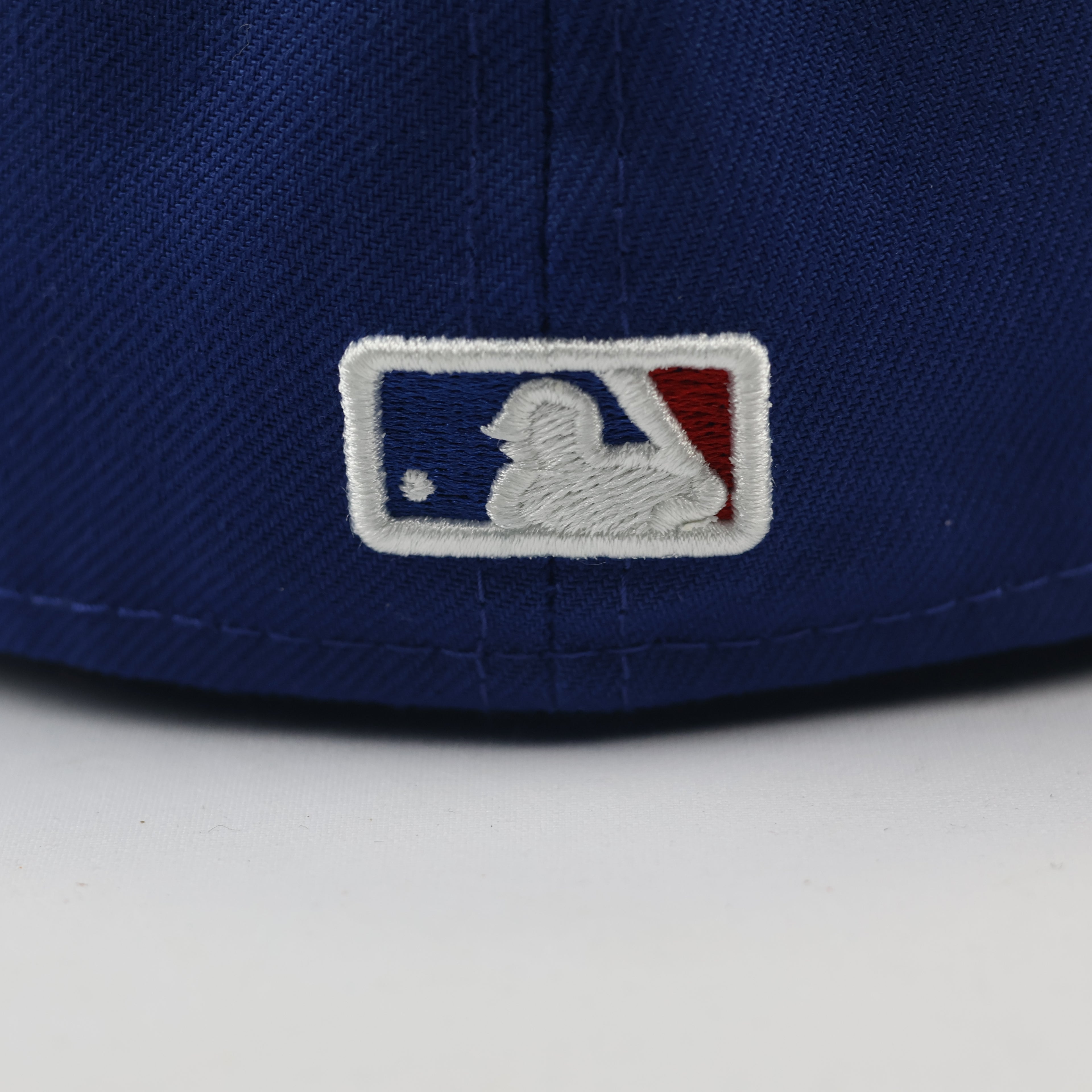 Vintage Chicago Cubs MLB Thrifted Fitted Cap by New Era - Size 7 1/4