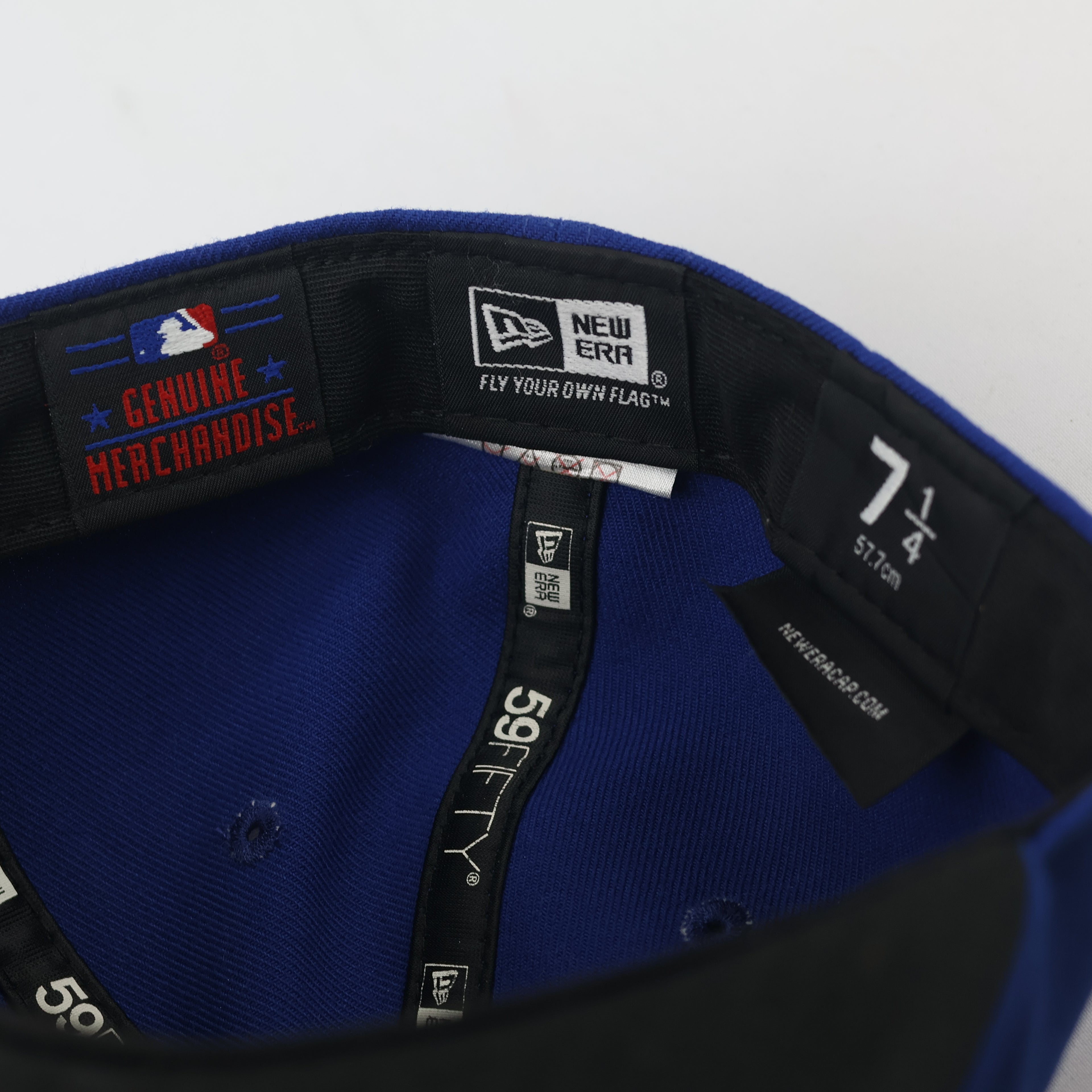 Vintage Chicago Cubs MLB Thrifted Fitted Cap by New Era - Size 7 1/4