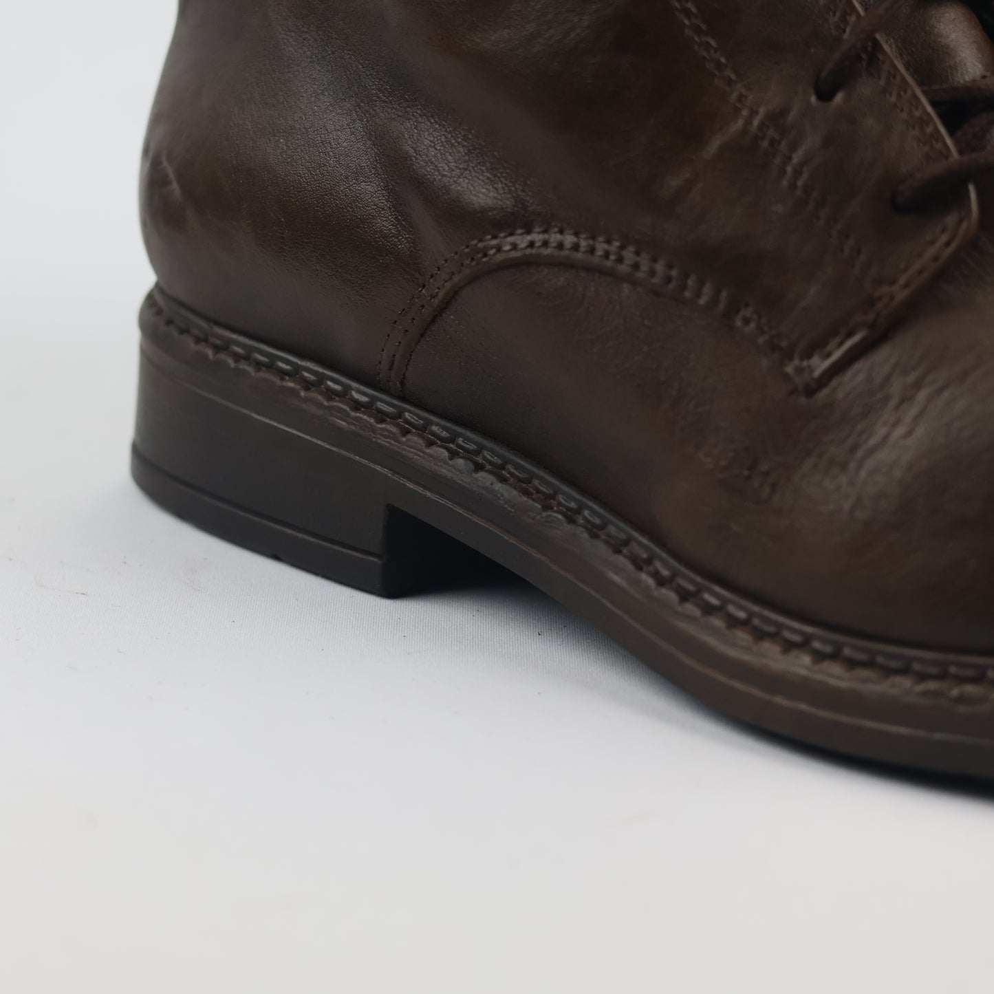 Vintage Brown Leather Lace-Up Boots with Snakeskin Detail