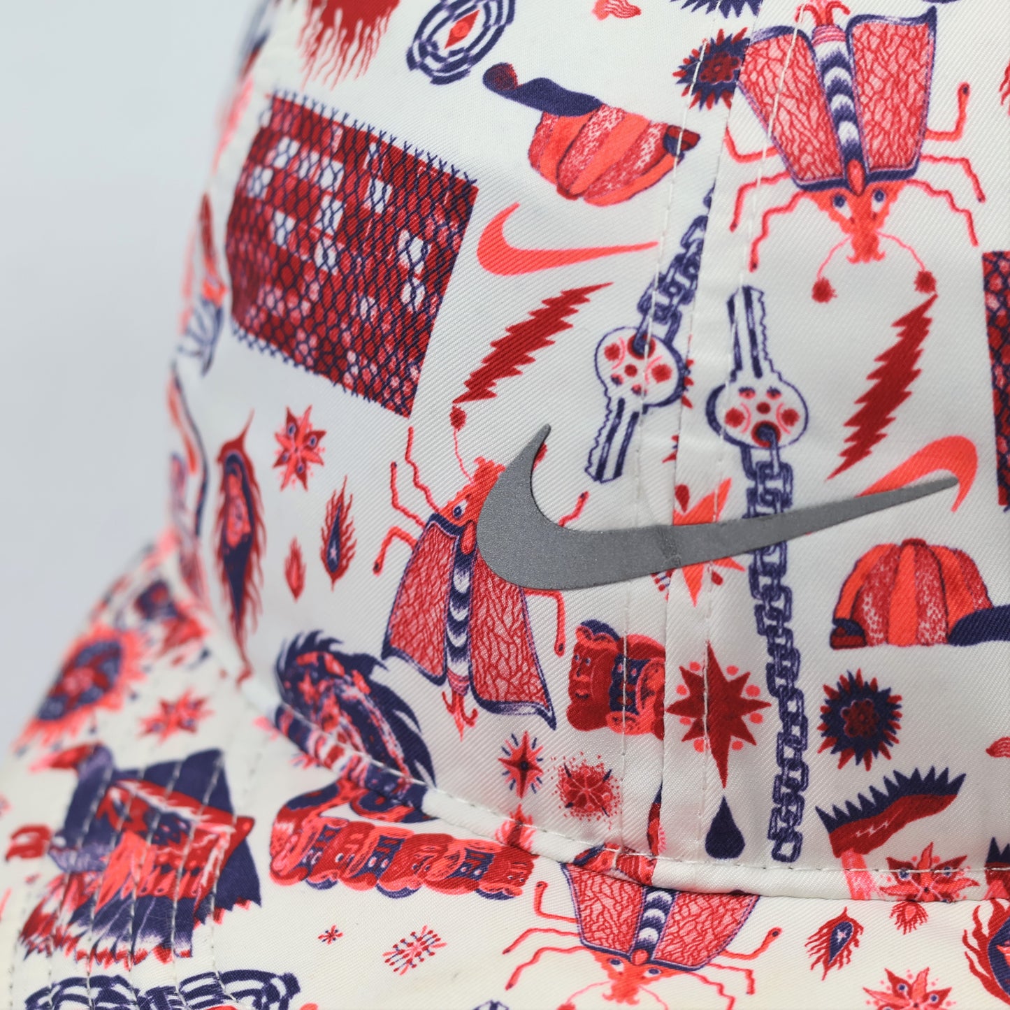 Rare Nike Dri-FIT "Featherlight" Running Thrifted Hat | White Graphic Print Snapback