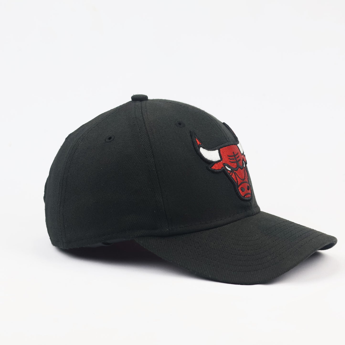 Vintage Chicago Bulls NBA Thrifted Basketball Cap - Black New Era 9FIFTY