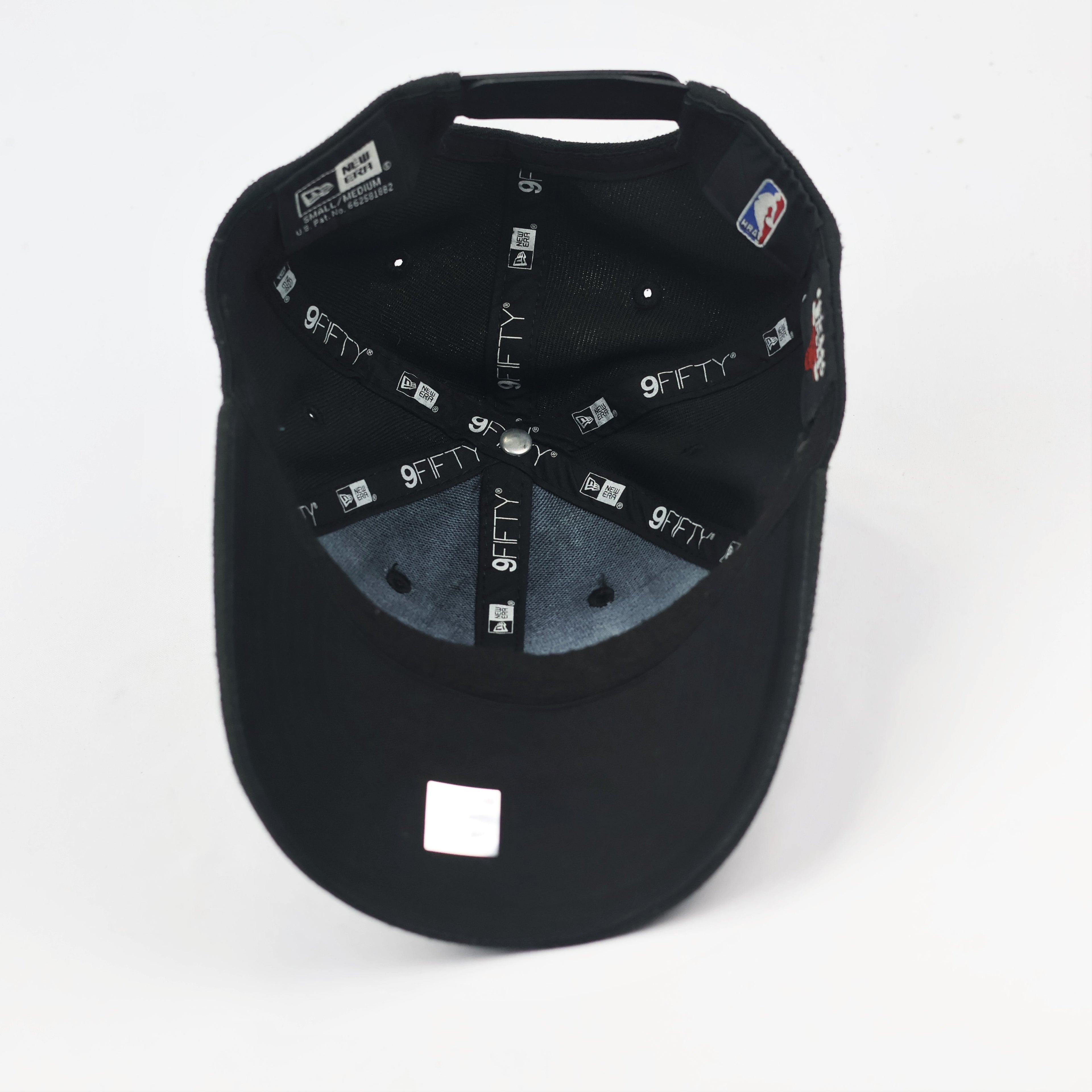 Vintage Chicago Bulls NBA Thrifted Basketball Cap - Black New Era 9FIFTY