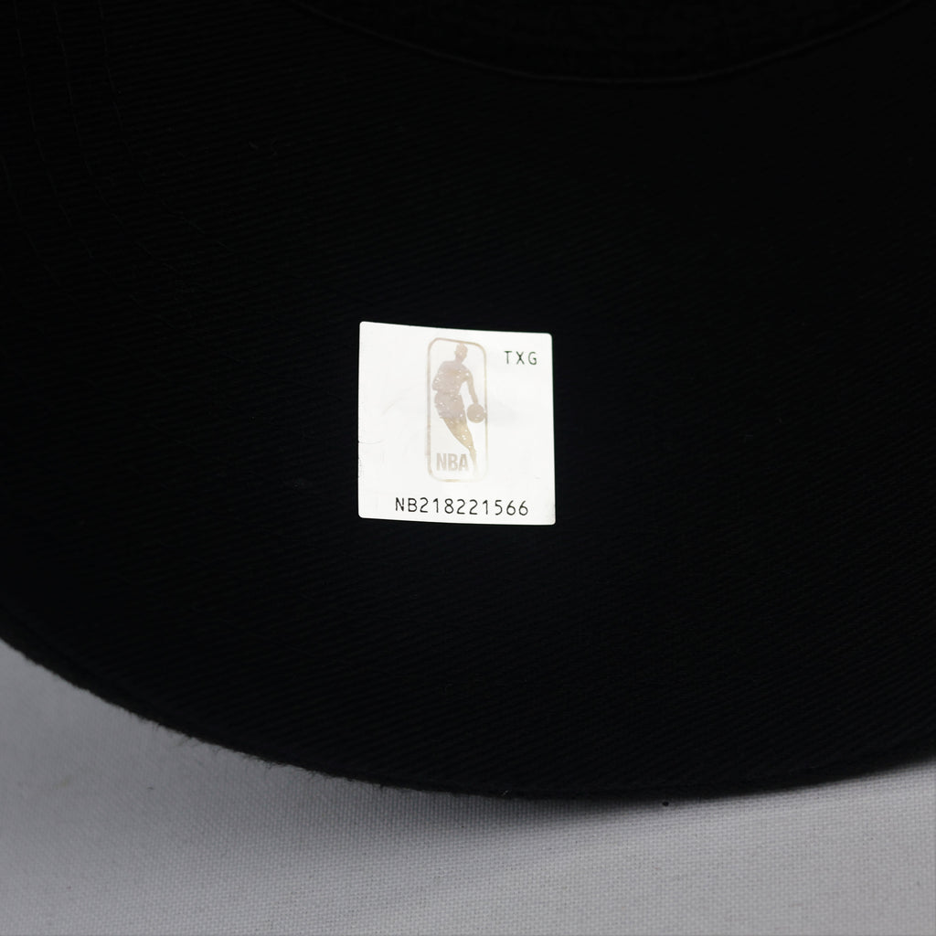Vintage Chicago Bulls NBA Thrifted Basketball Cap - Black New Era 9FIFTY